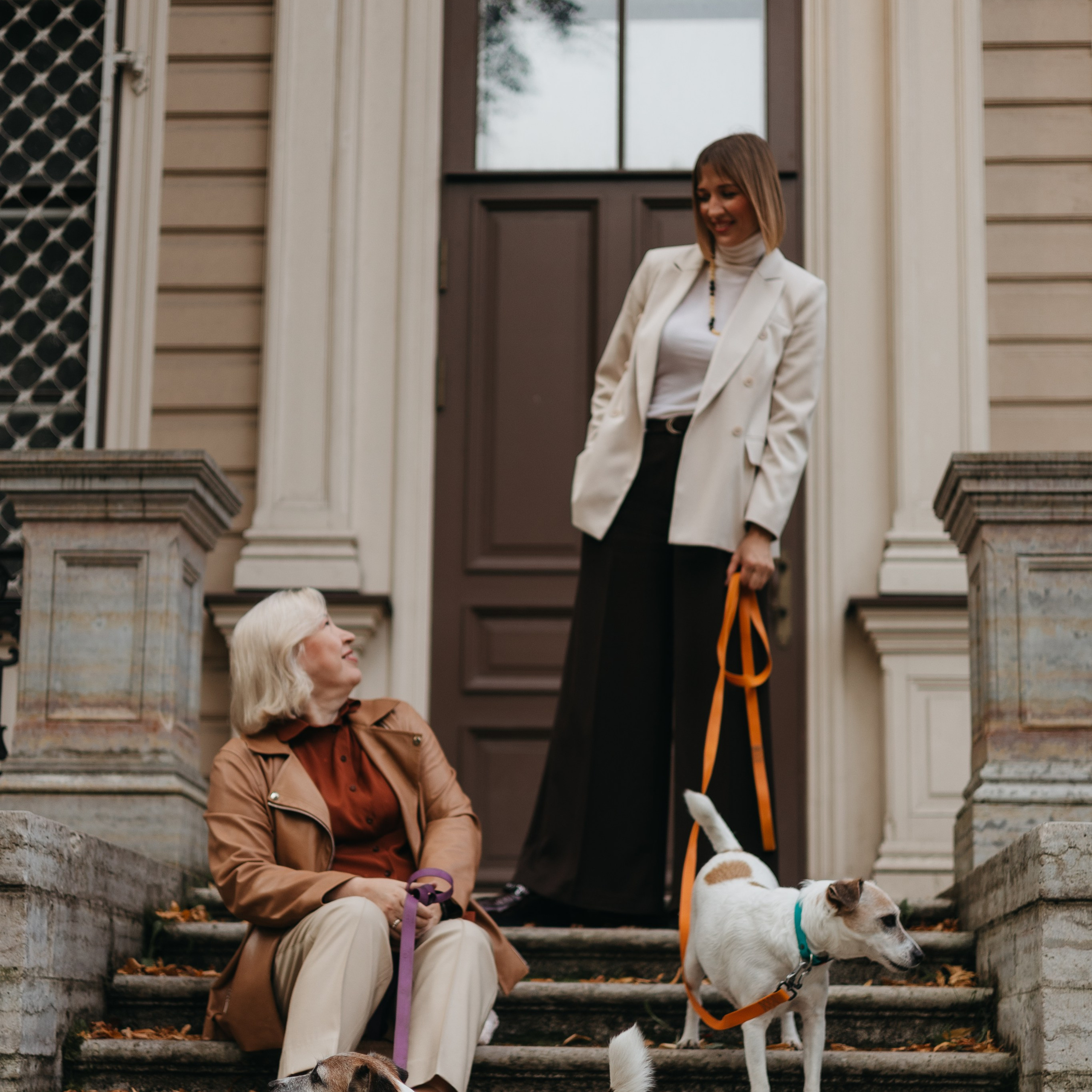 Ольга и Елена, Баркли и Шерлок