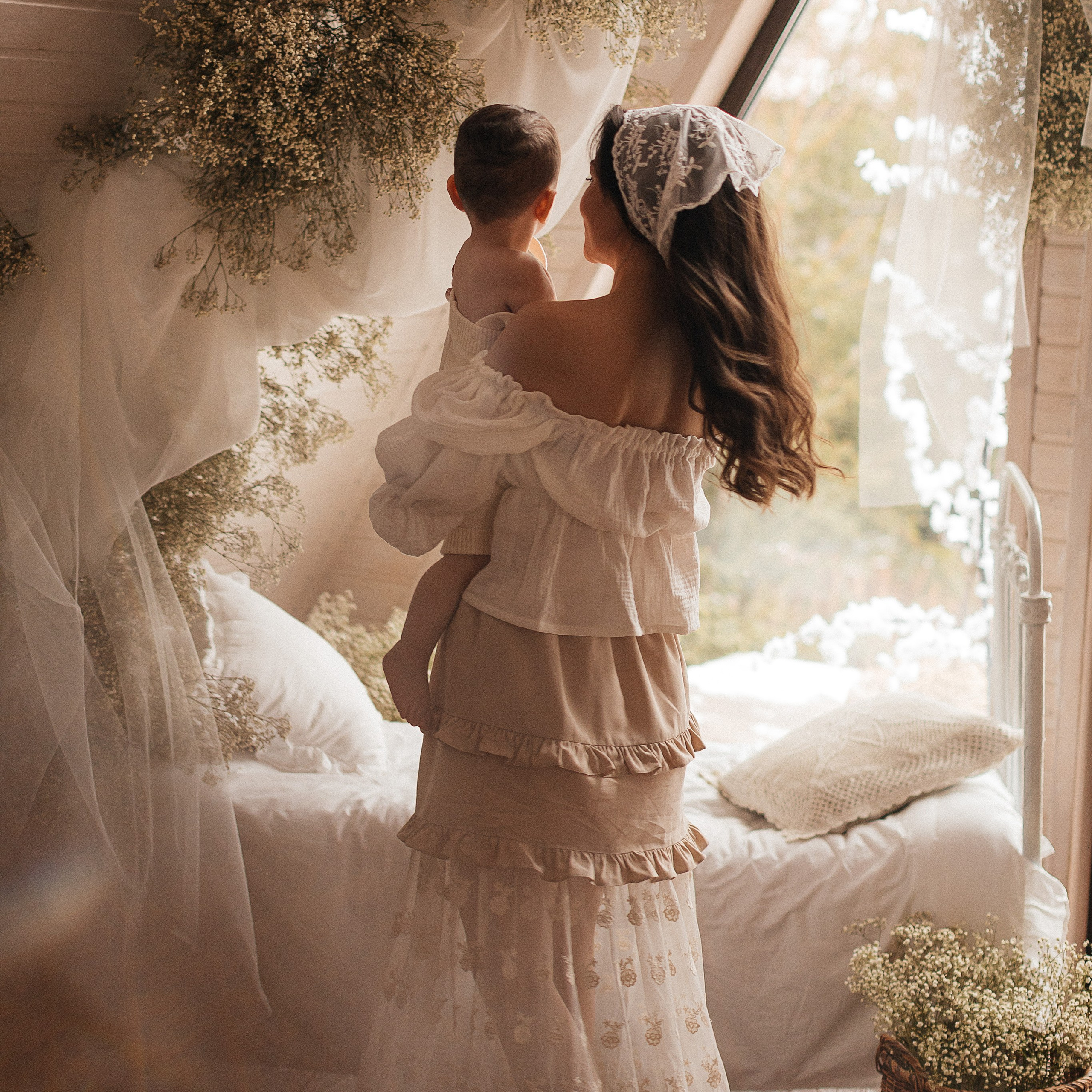 Нежность, мама и малыш