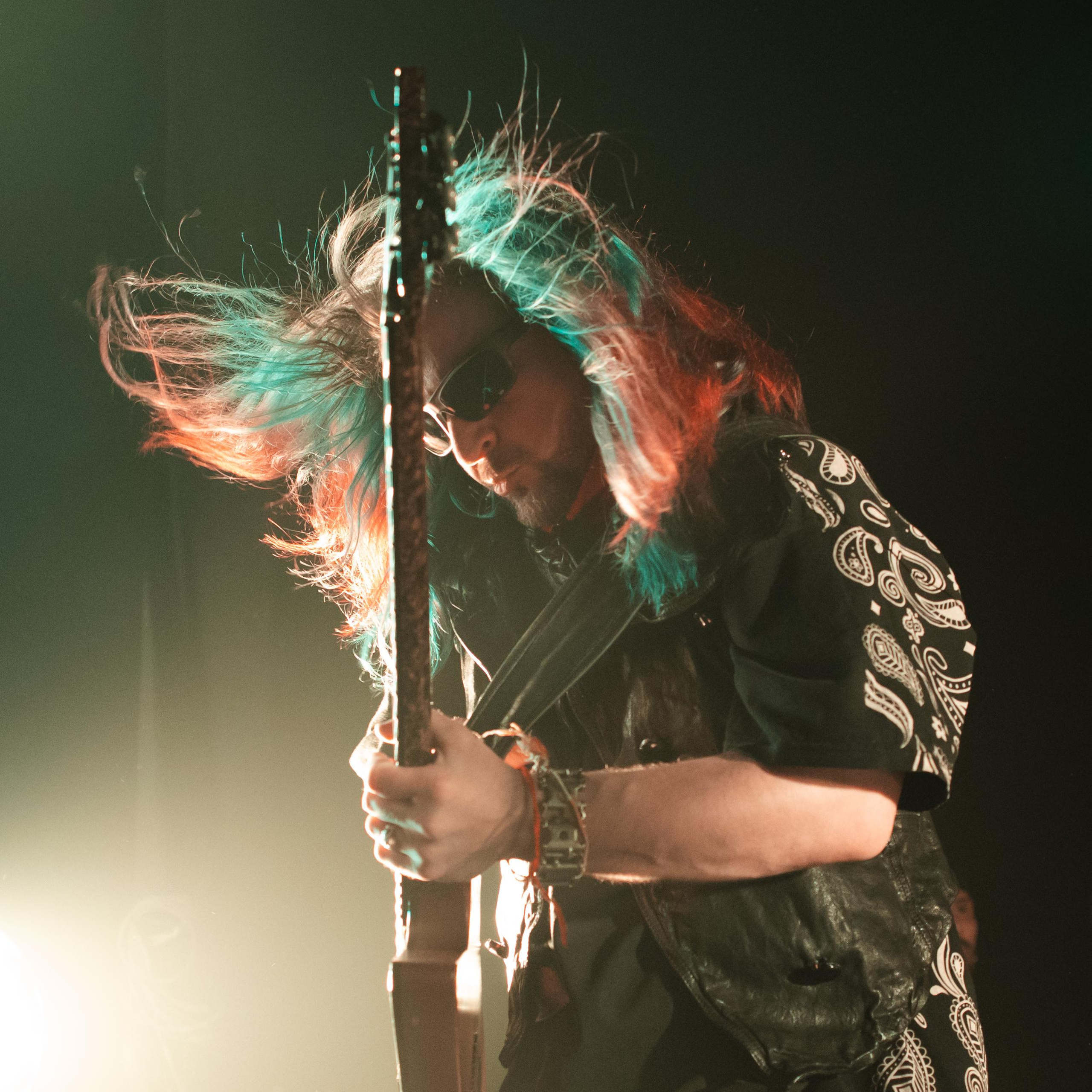 БАГРОВЫЙ ФАНТОМАС