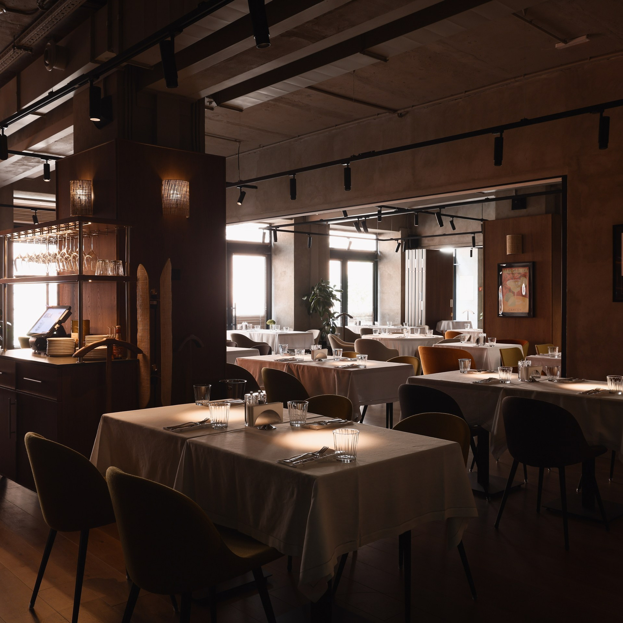 Профессиональная фотосъемка ресторанов. Интерьерный фотограф и видеограф в Санкт-Петербурге и Москве