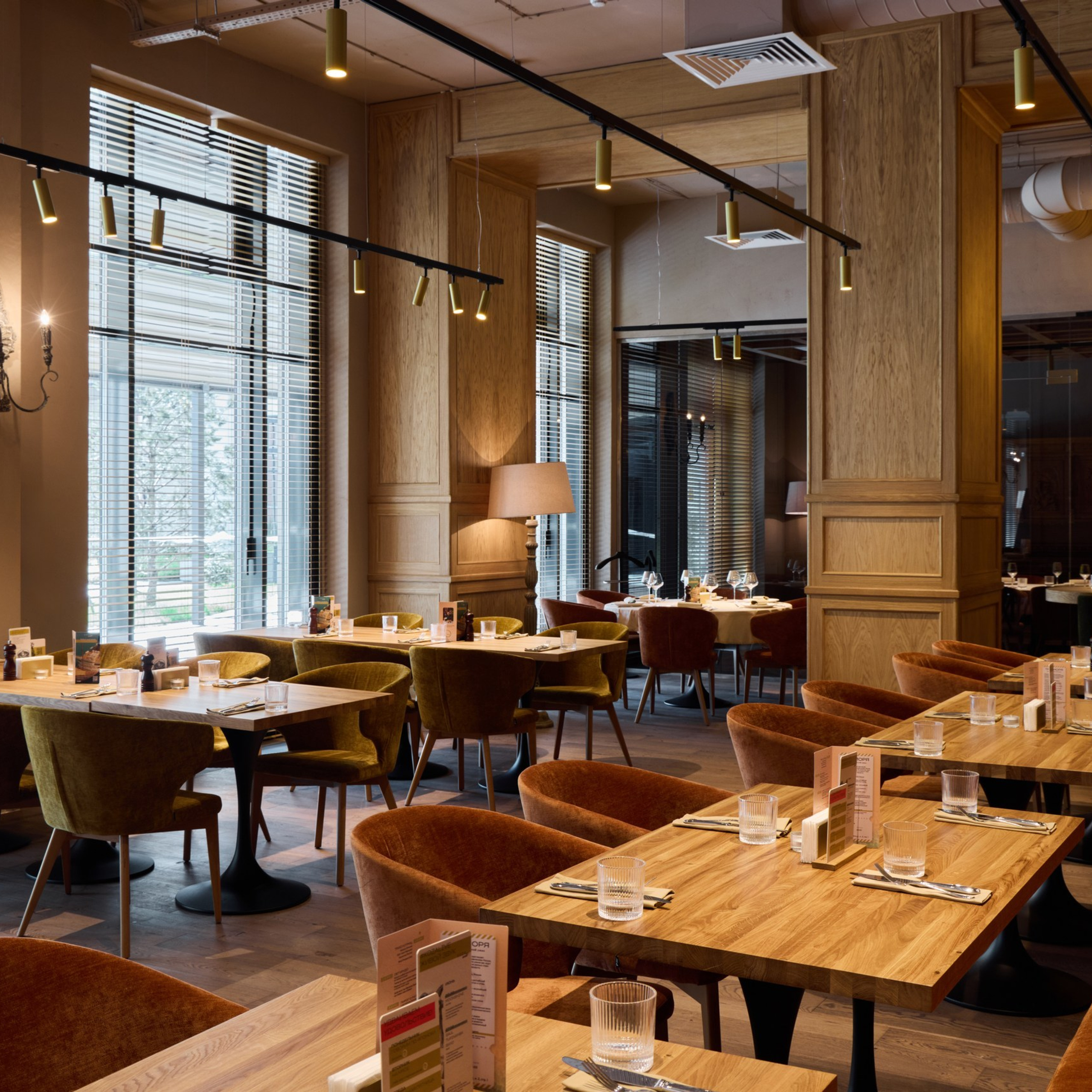 Профессиональная фотосъемка ресторанов. Интерьерный фотограф и видеограф в Санкт-Петербурге и Москве