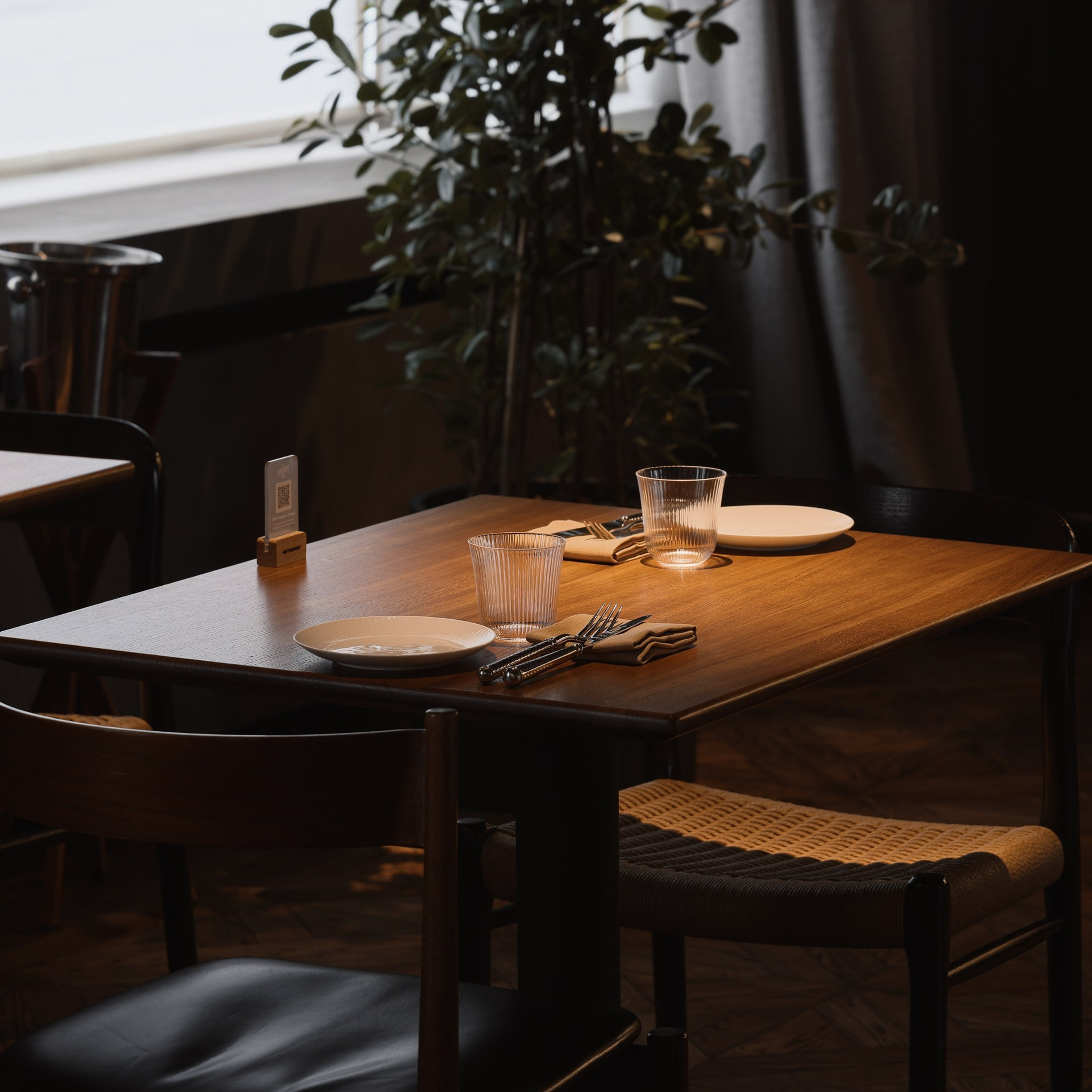 Профессиональная фотосъемка ресторанов. Интерьерный фотограф и видеограф в Санкт-Петербурге и Москве