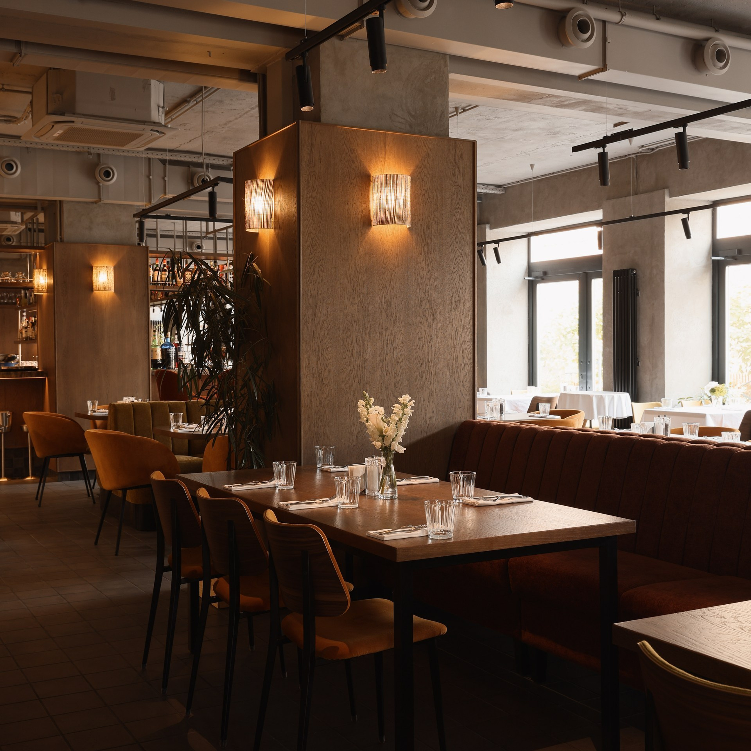 Профессиональная фотосъемка ресторанов. Интерьерный фотограф и видеограф в Санкт-Петербурге и Москве