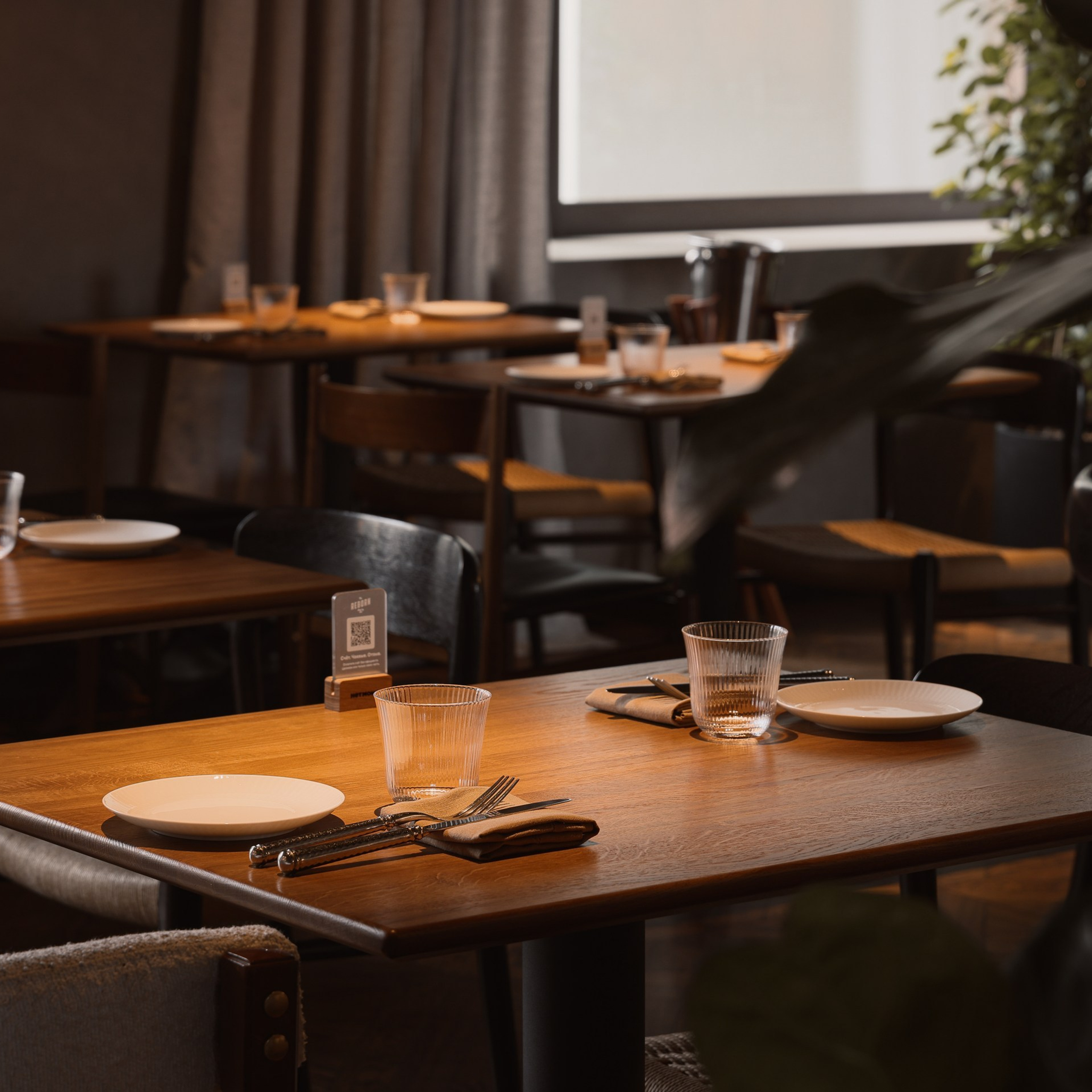 Профессиональная фотосъемка ресторанов. Интерьерный фотограф и видеограф в Санкт-Петербурге и Москве