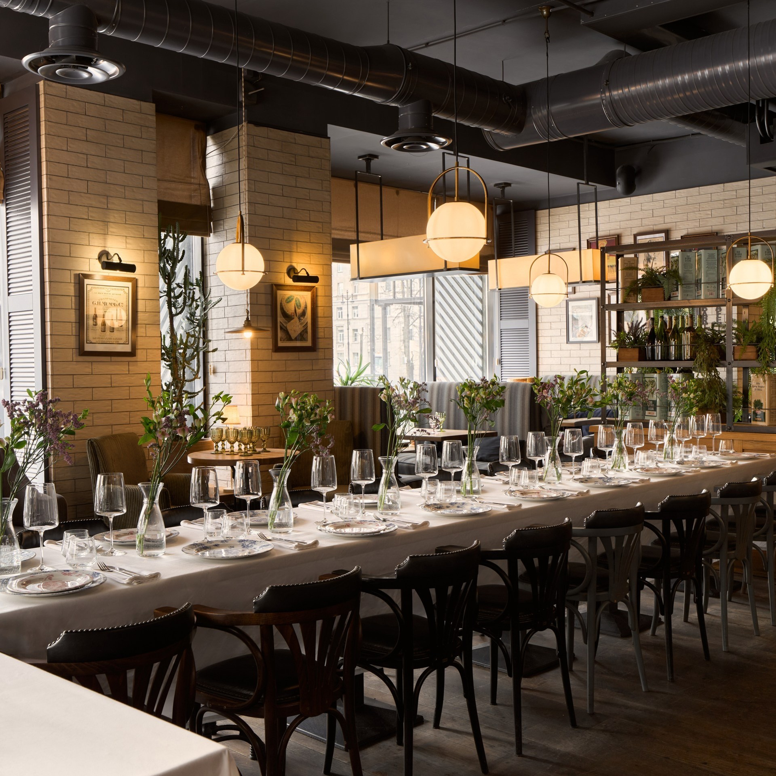 Профессиональная фотосъемка ресторанов. Интерьерный фотограф и видеограф в Санкт-Петербурге и Москве