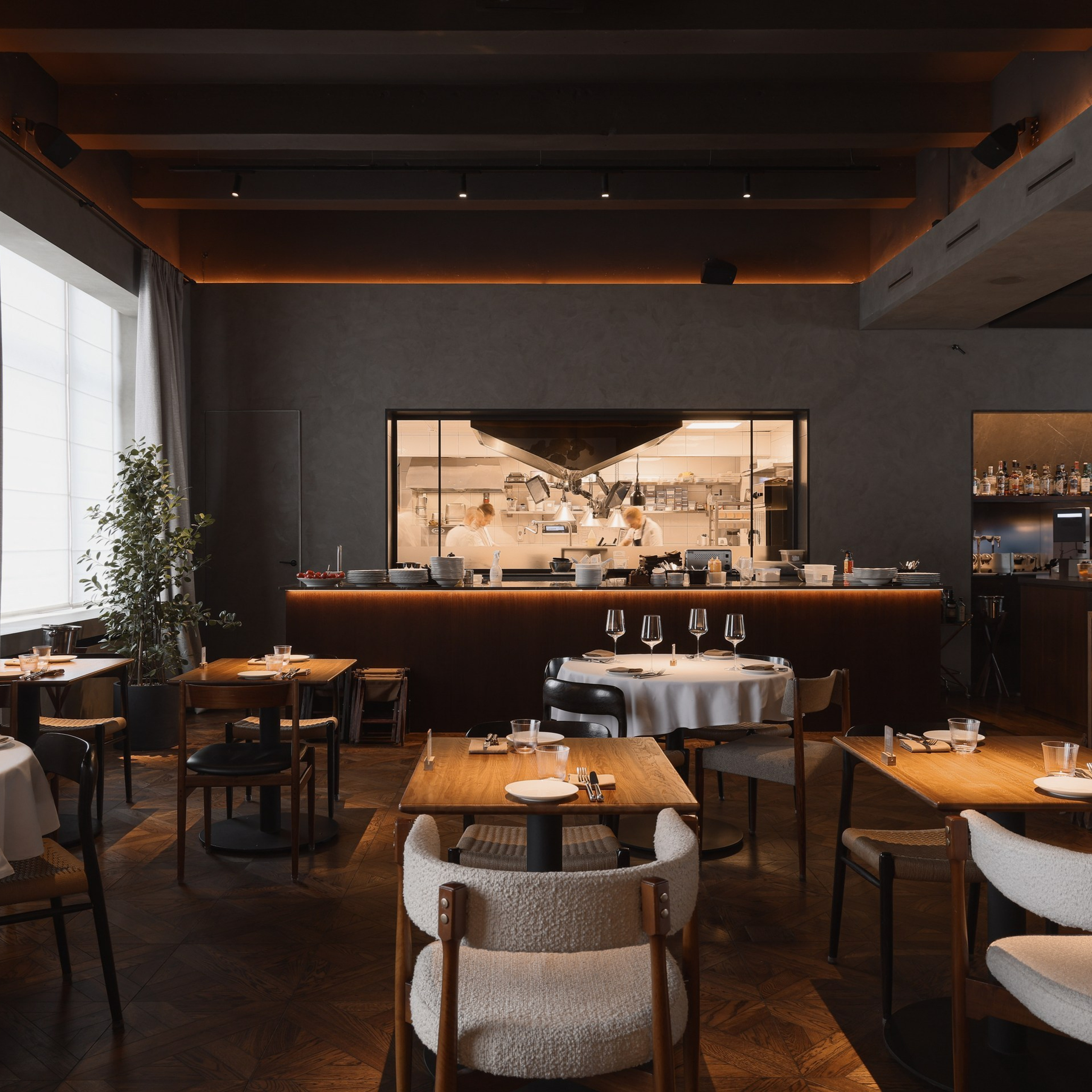 Профессиональная фотосъемка ресторанов. Интерьерный фотограф и видеограф в Санкт-Петербурге и Москве