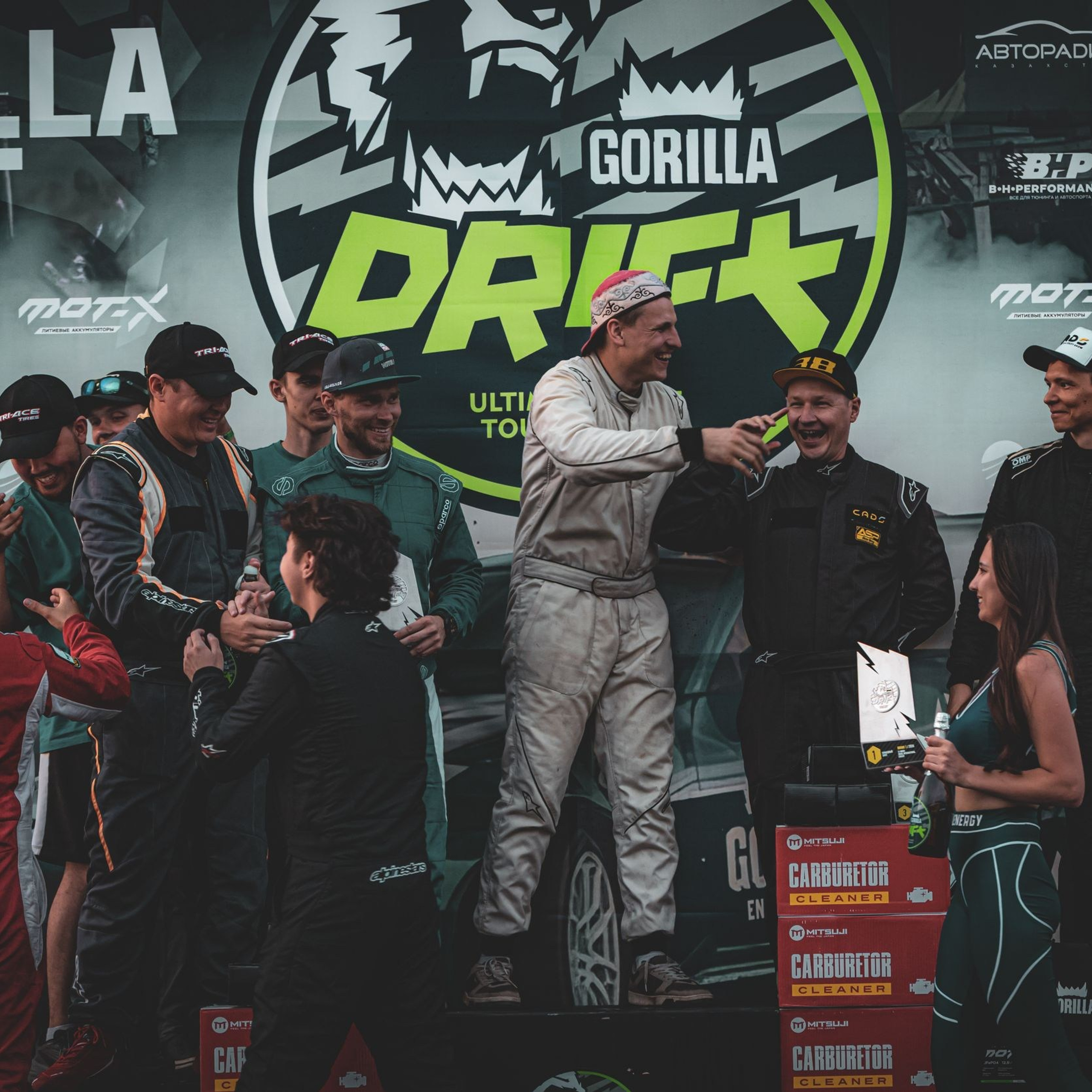 2 этап от Фаниса Ни. Gorilla Drift