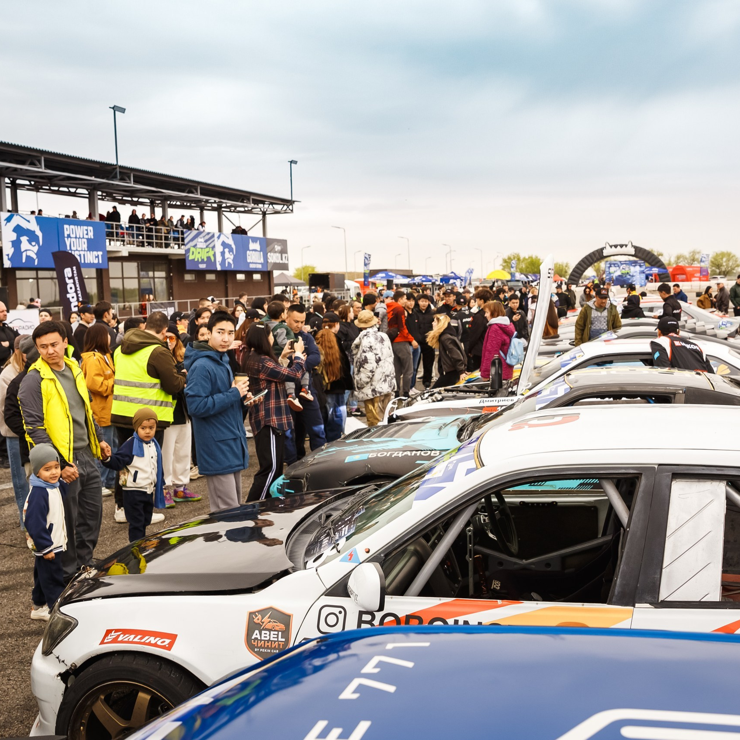 Дрифт в Алматы фото. Gorilla Drift