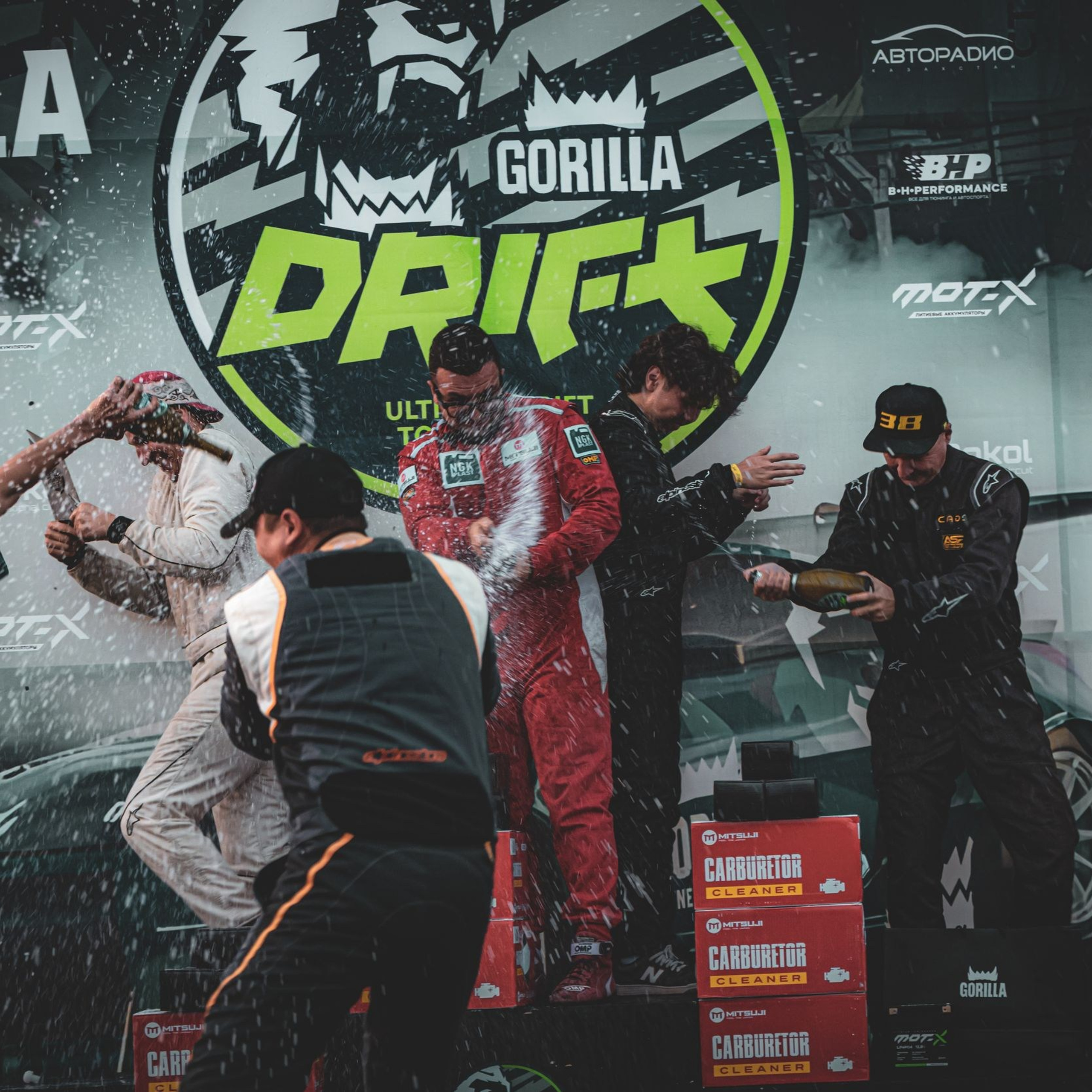 2 этап от Фаниса Ни. Gorilla Drift