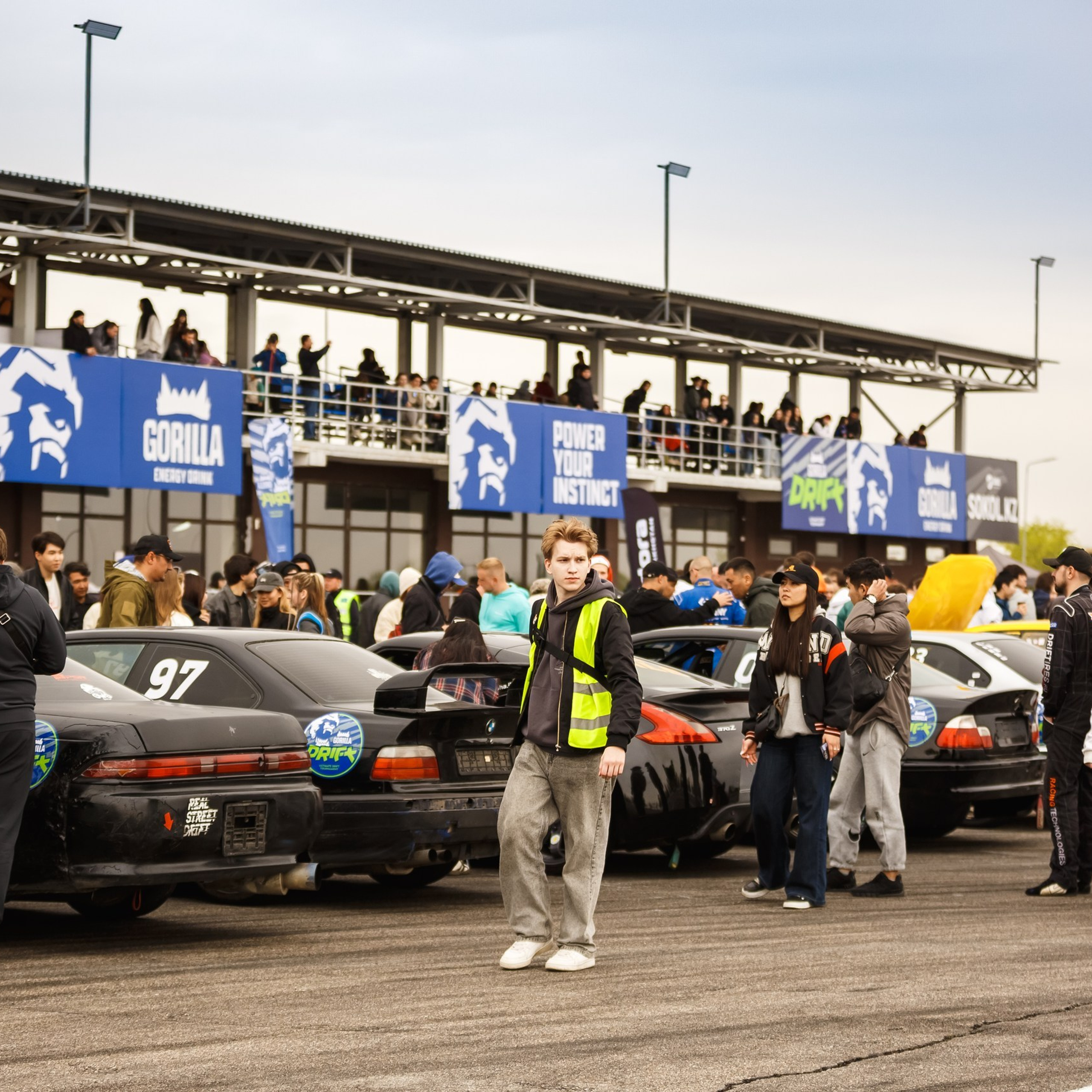 Дрифт в Алматы фото. Gorilla Drift