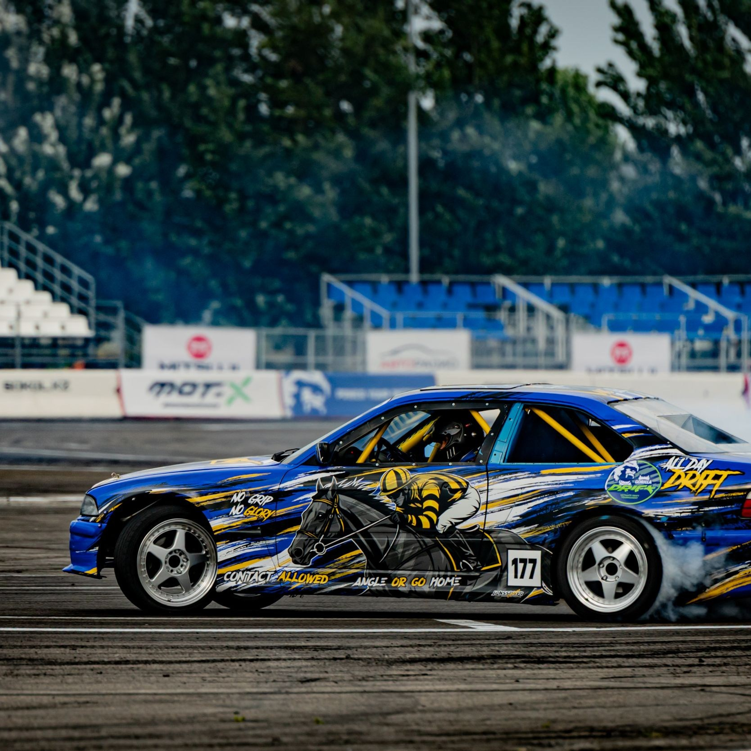 2 этап от Фаниса Ни. Gorilla Drift