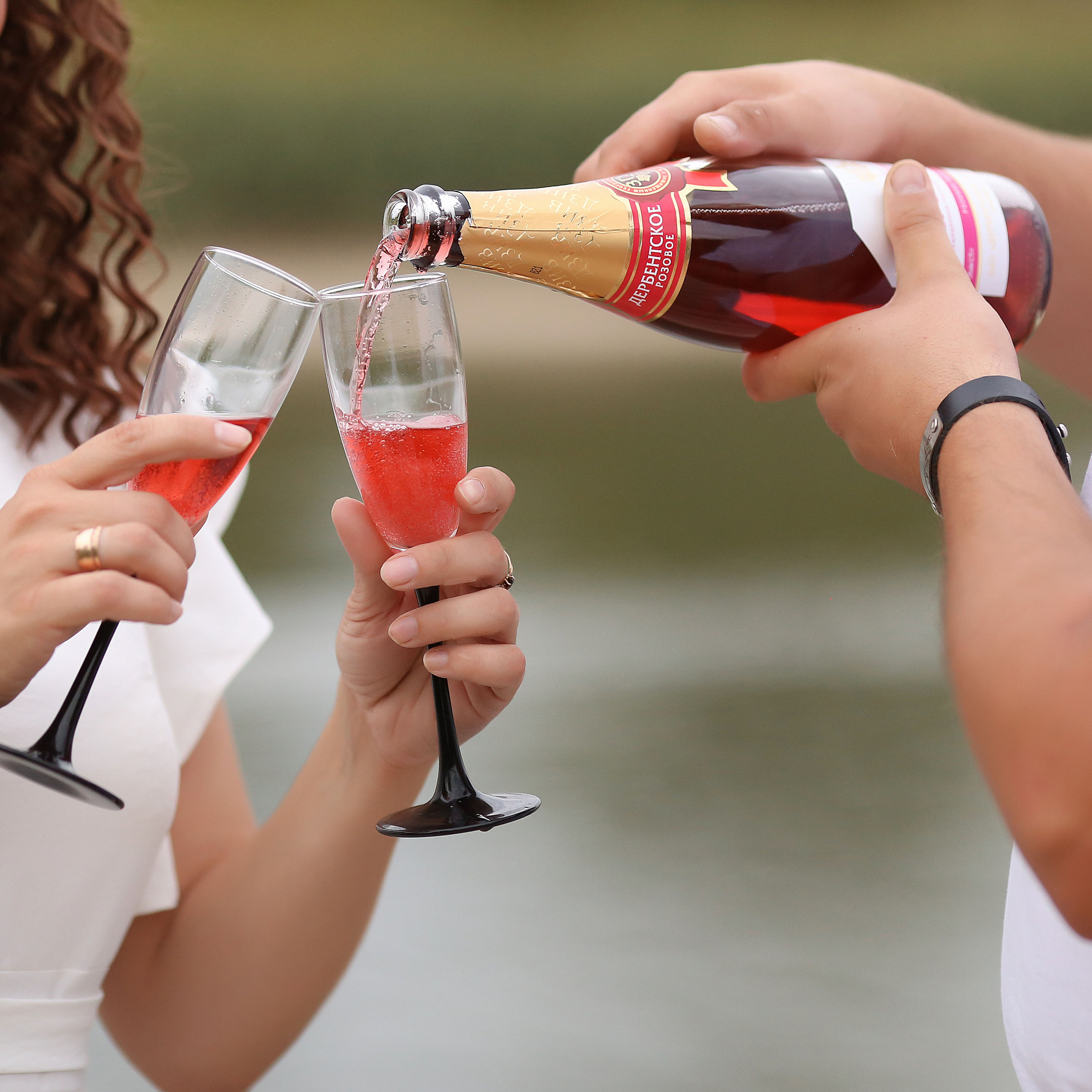 Розовая свадьба