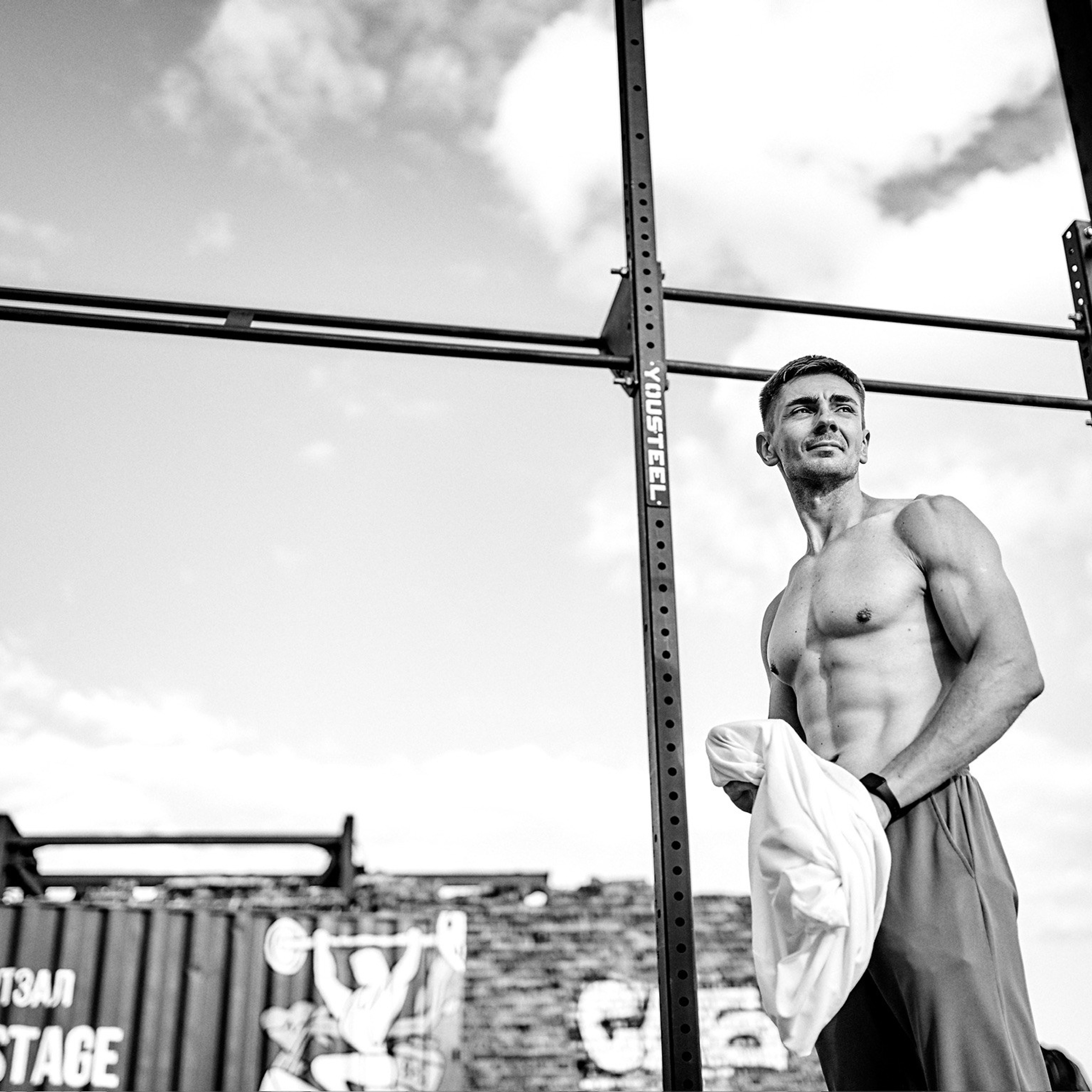 МУЖСКОЙ ПОРТРЕТ