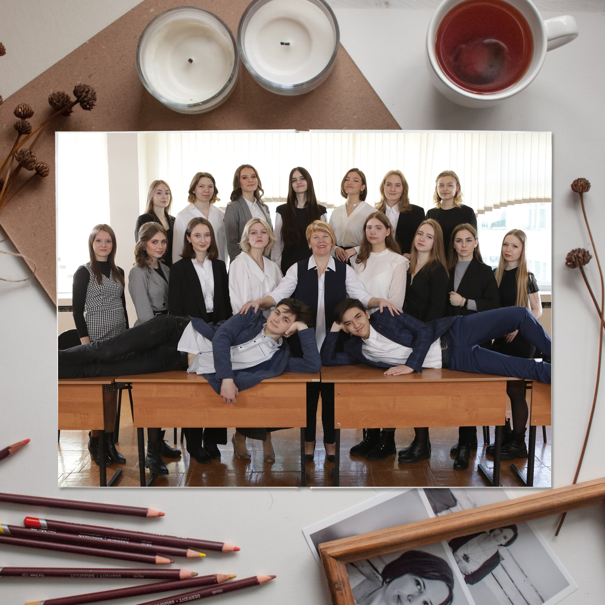 Общее фото на весь разворот