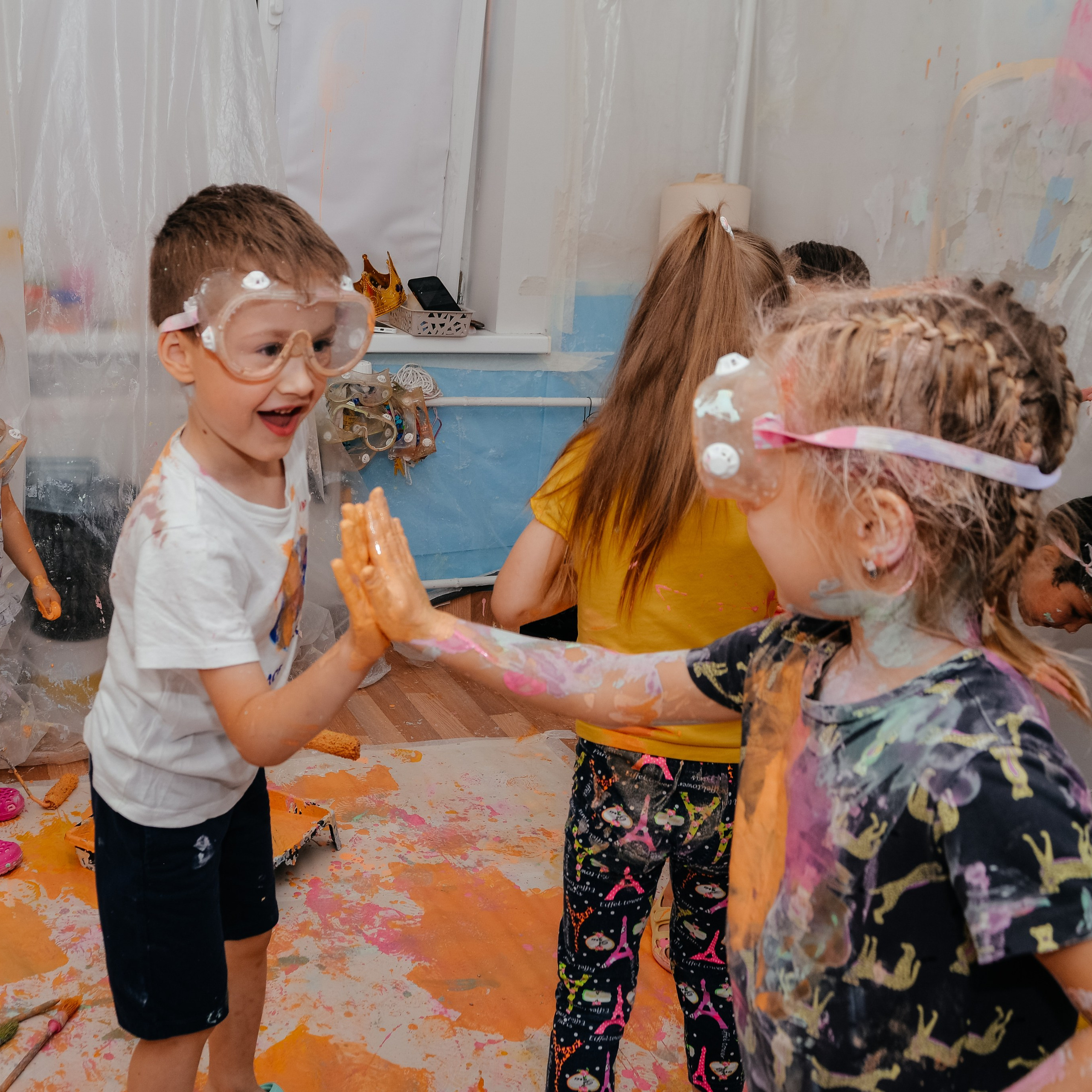 Красочные праздники. Семейные и детские праздники Домодедово Арт Студия красок BeFun