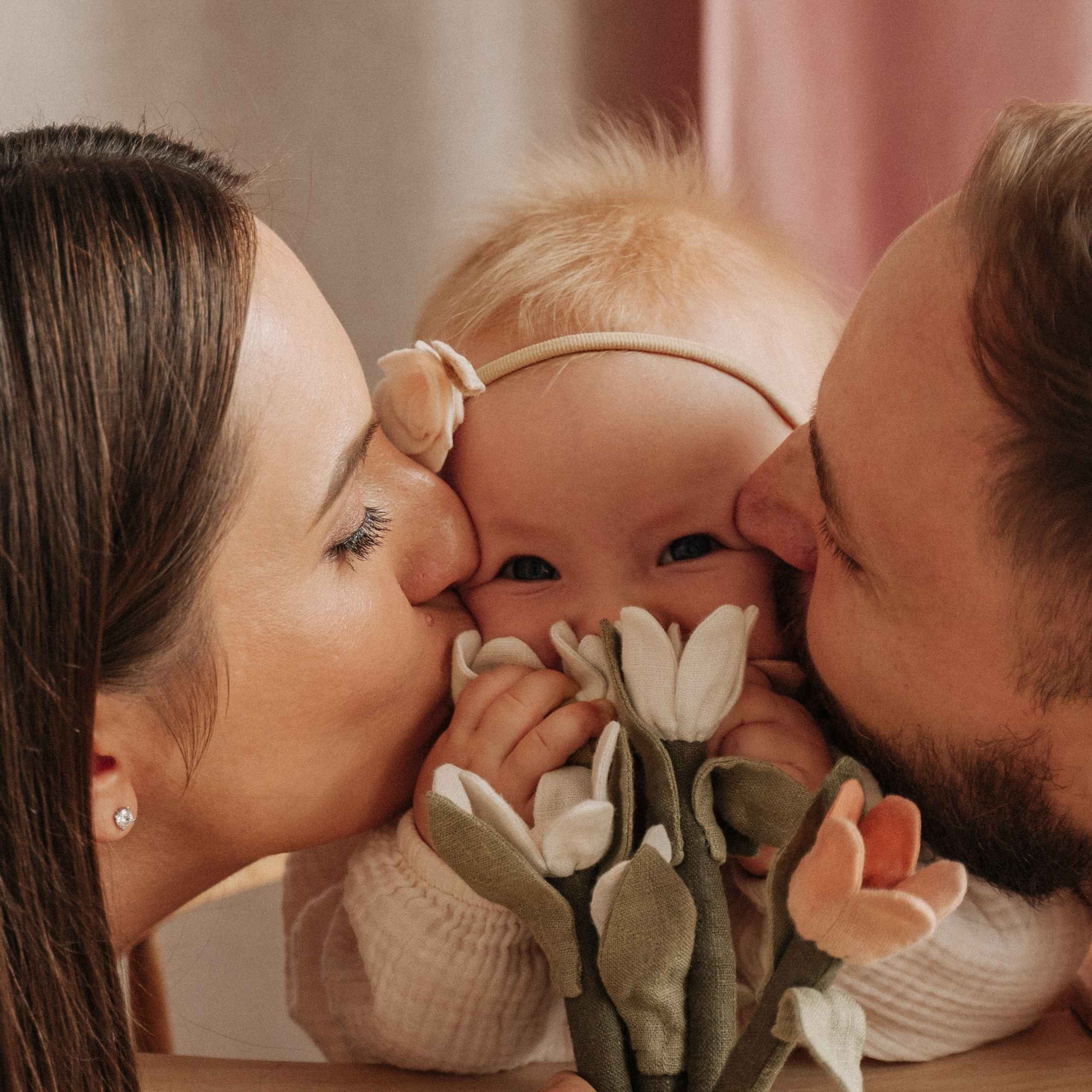 малышка Кира