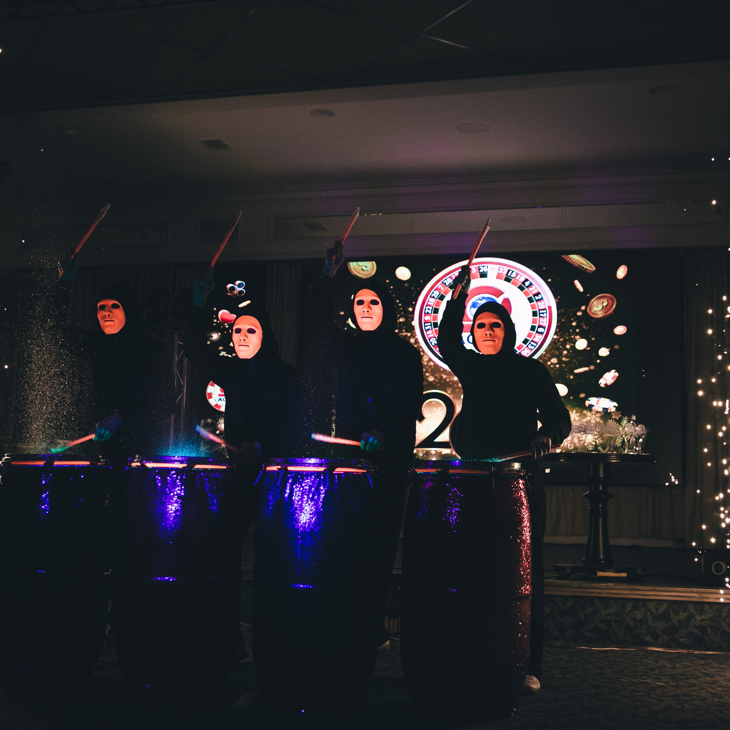 Выступление барабанщиков