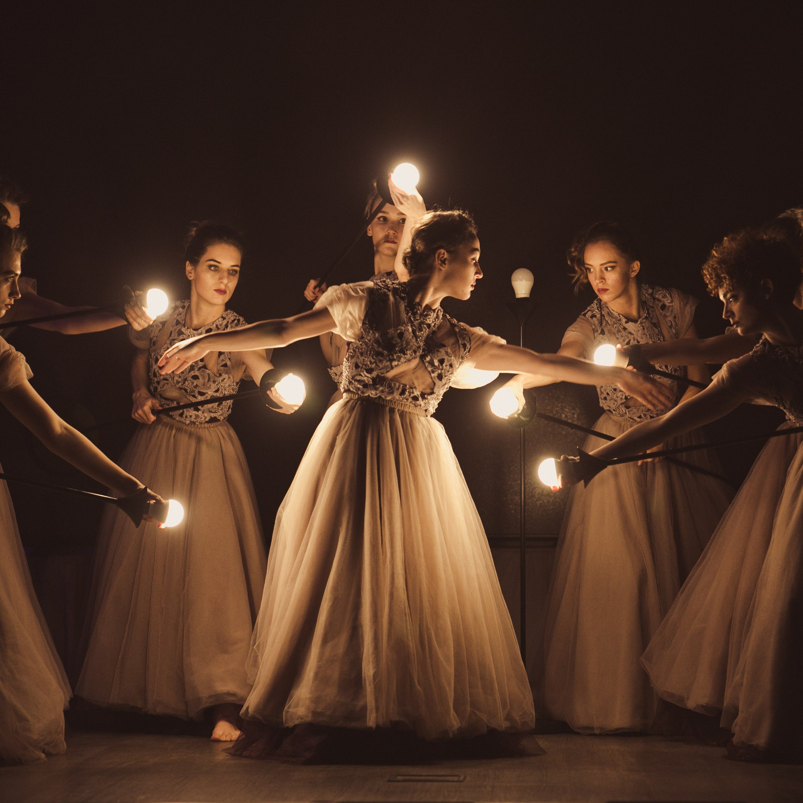 Выступление танцевального корпоратива