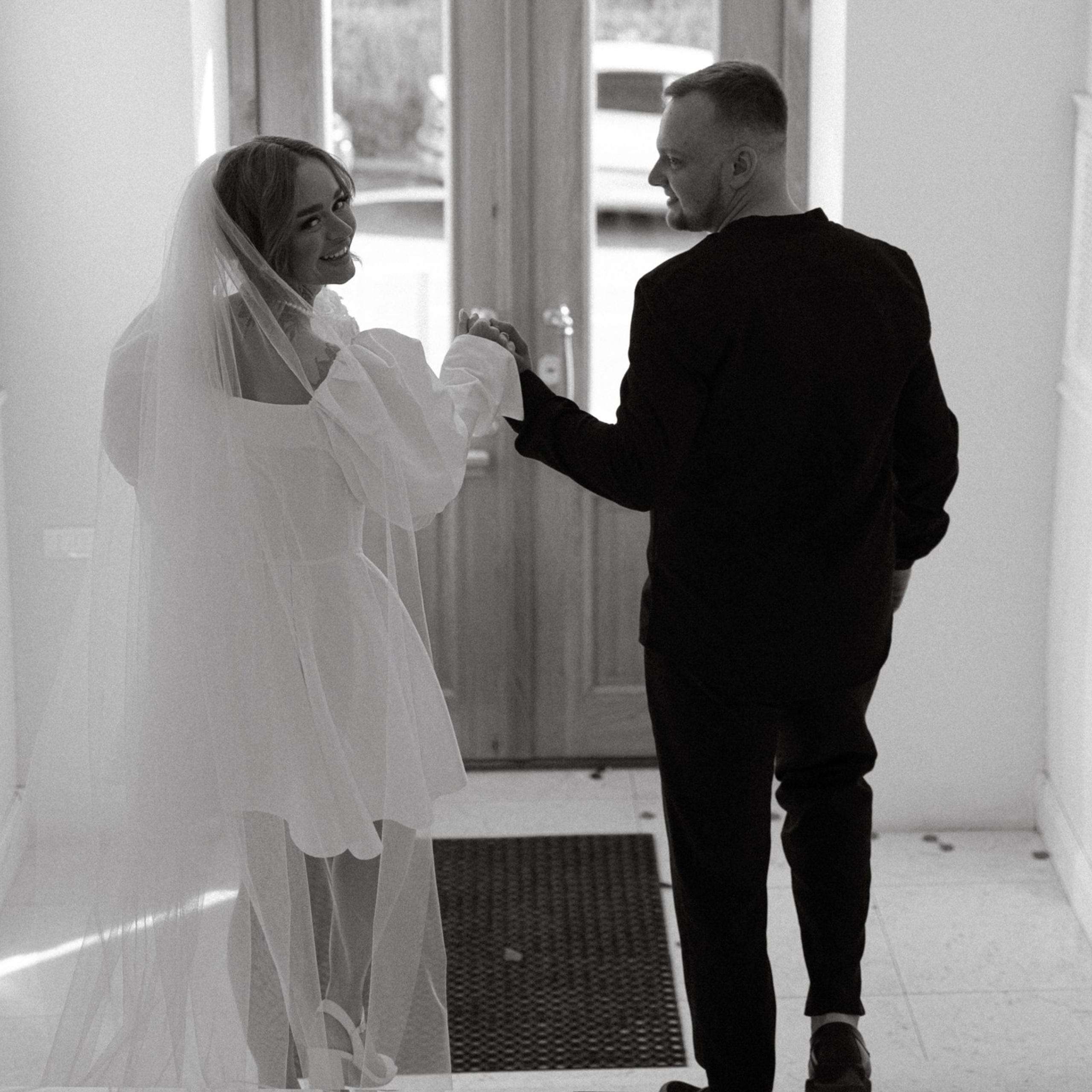 А в ЗАГС, что, паспорт надо брать?. Фотограф Daria Wilner