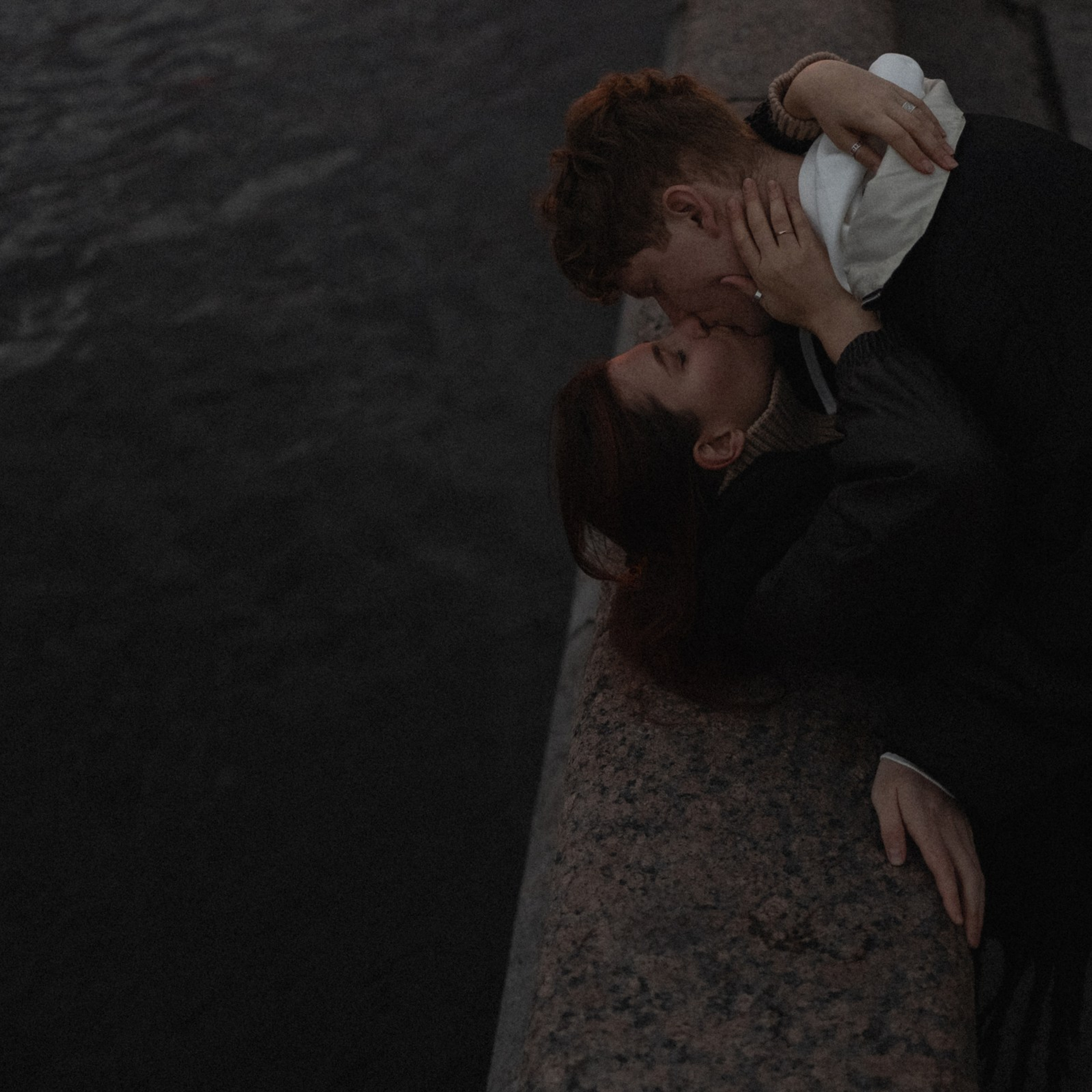 ВлюблятьсяЦеловаться. Фотограф Daria Wilner