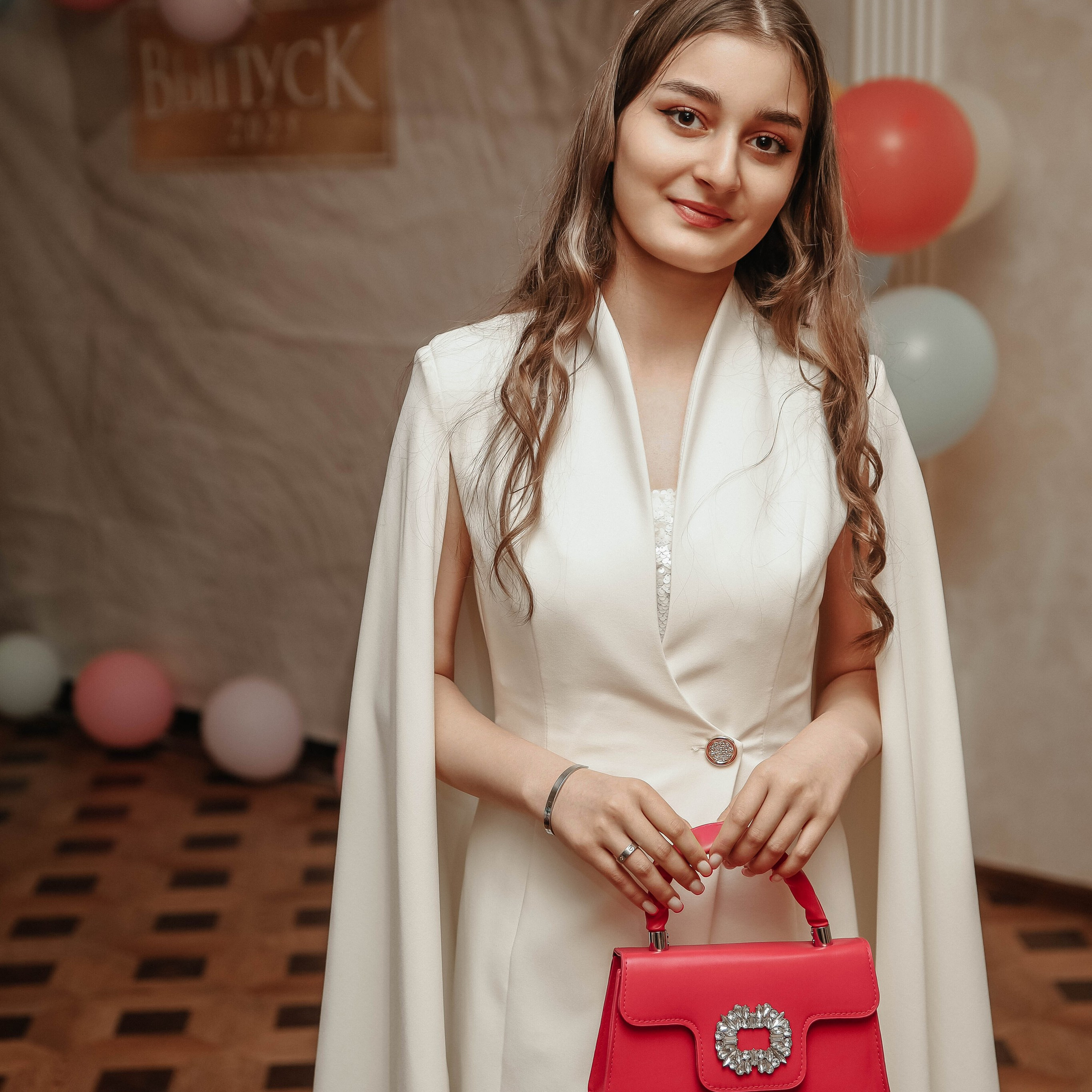 Выпускной Амины