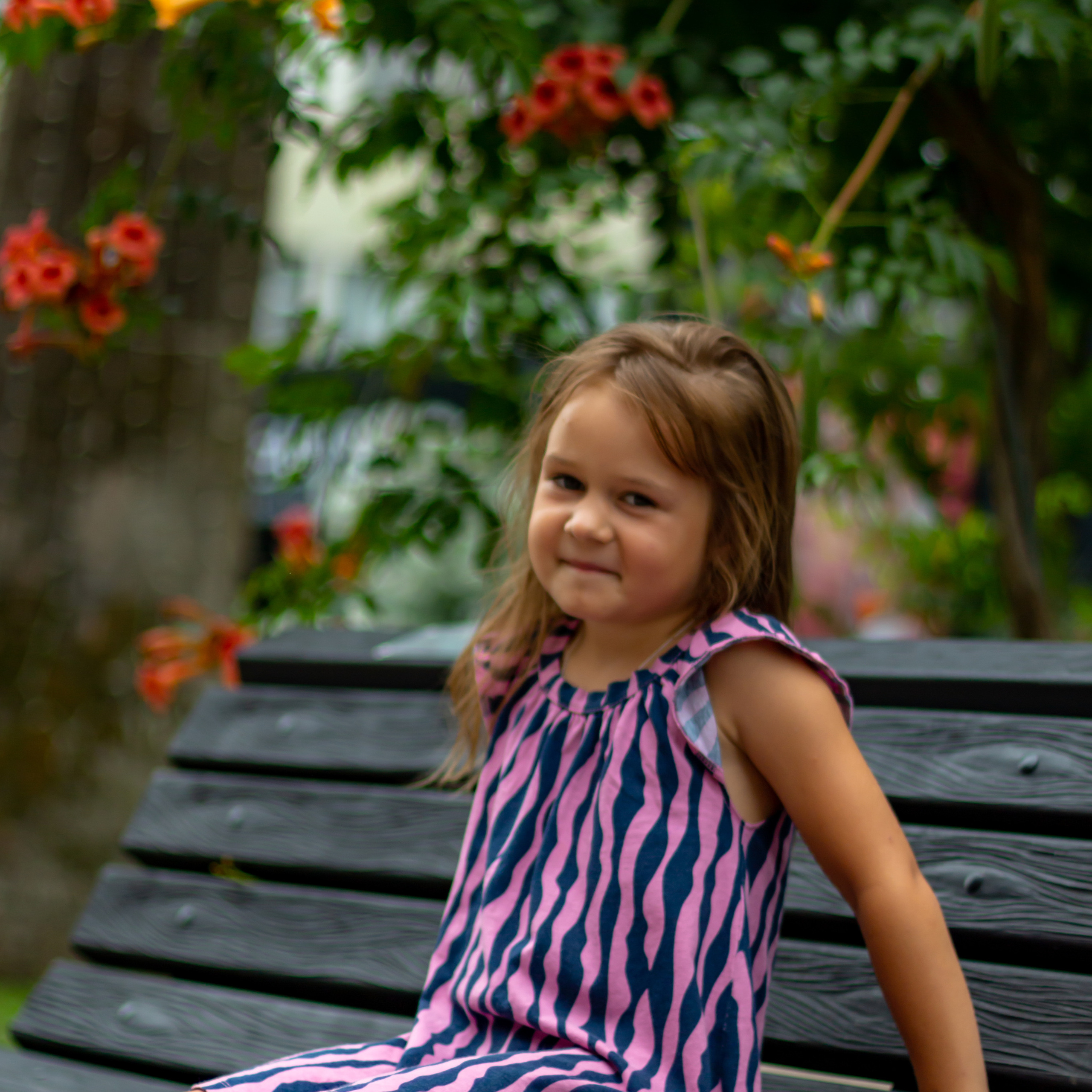 Аня с мамой и бабушкой