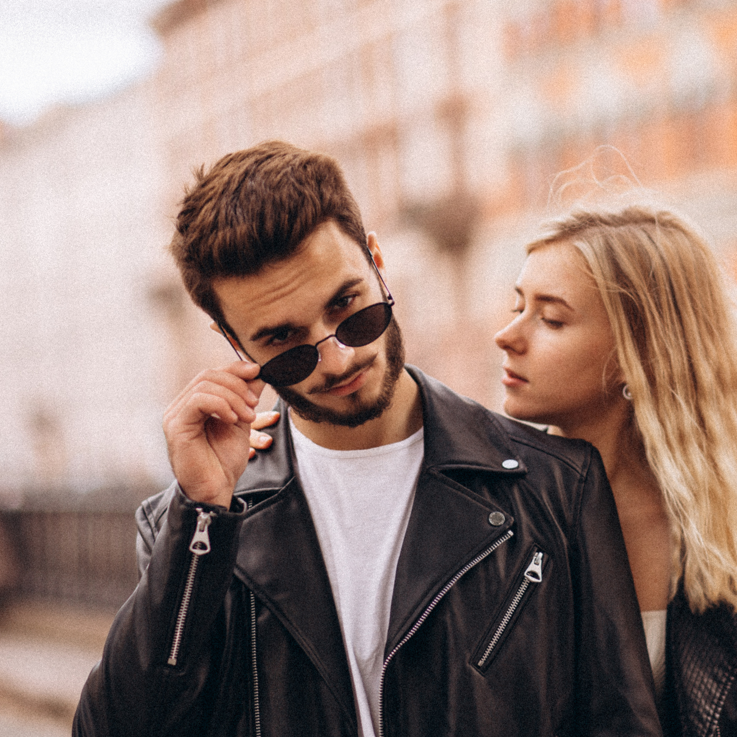 Даша и Даня. Питер