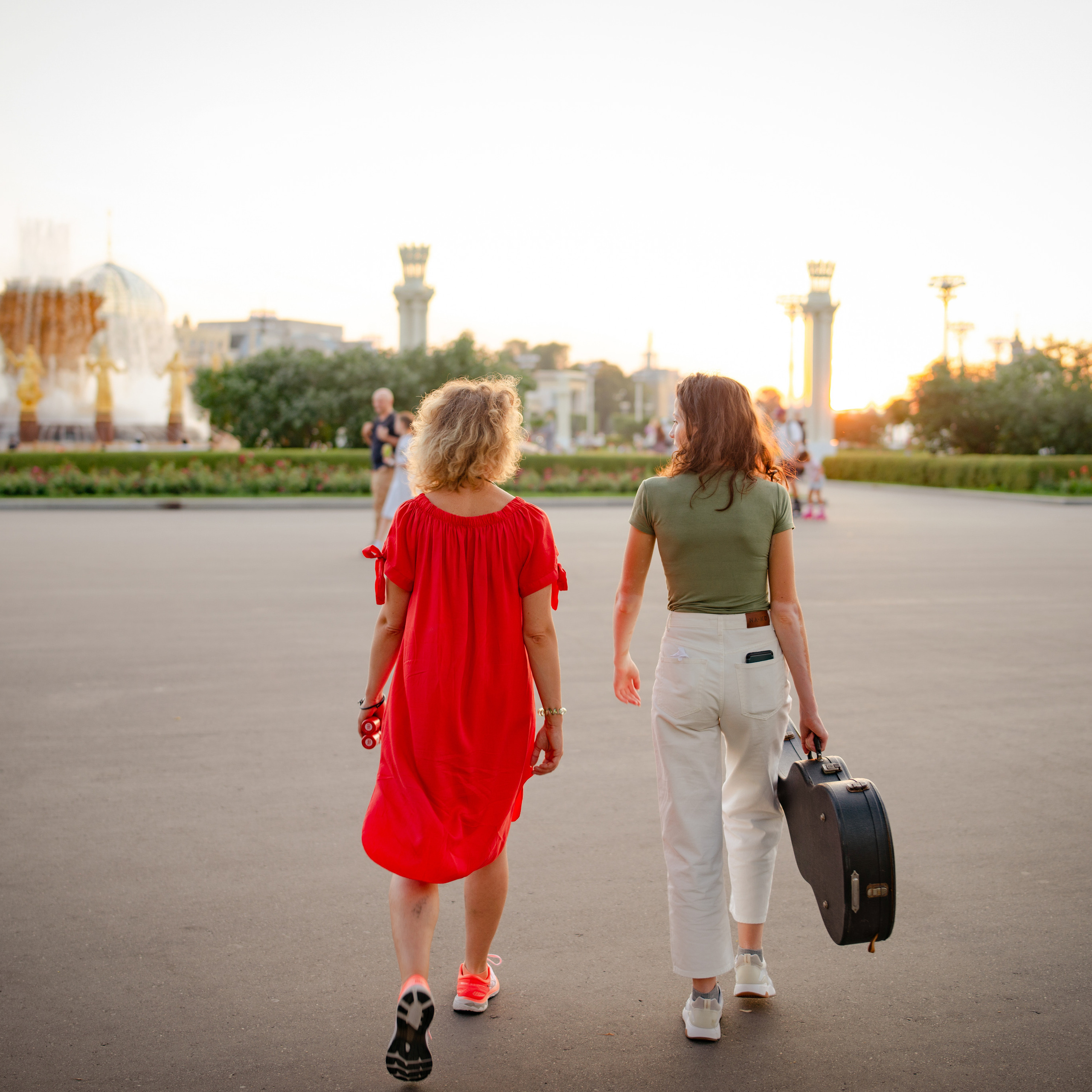 Анна и Анастасия