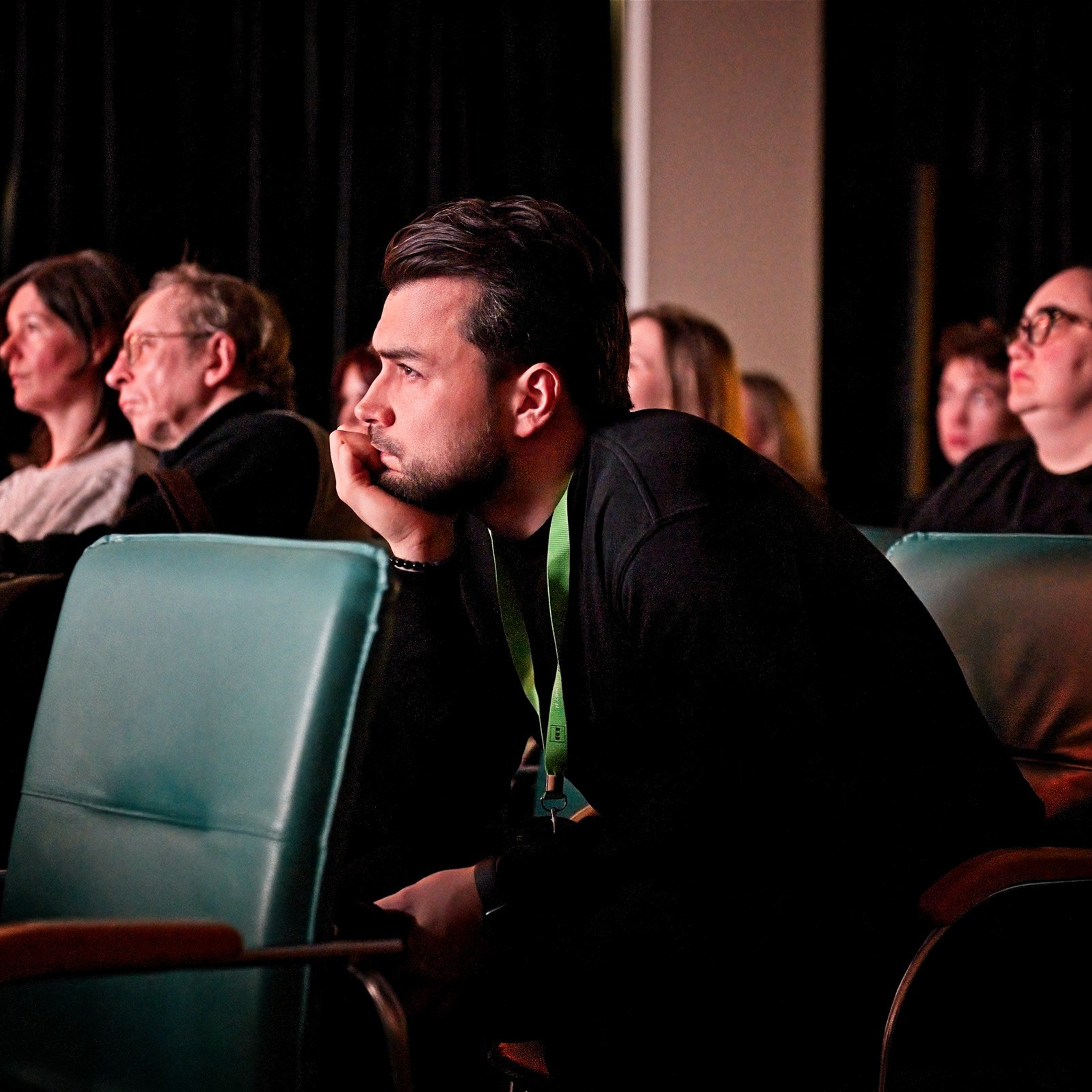 RT.Док: фестиваль документального кино «Время героев»