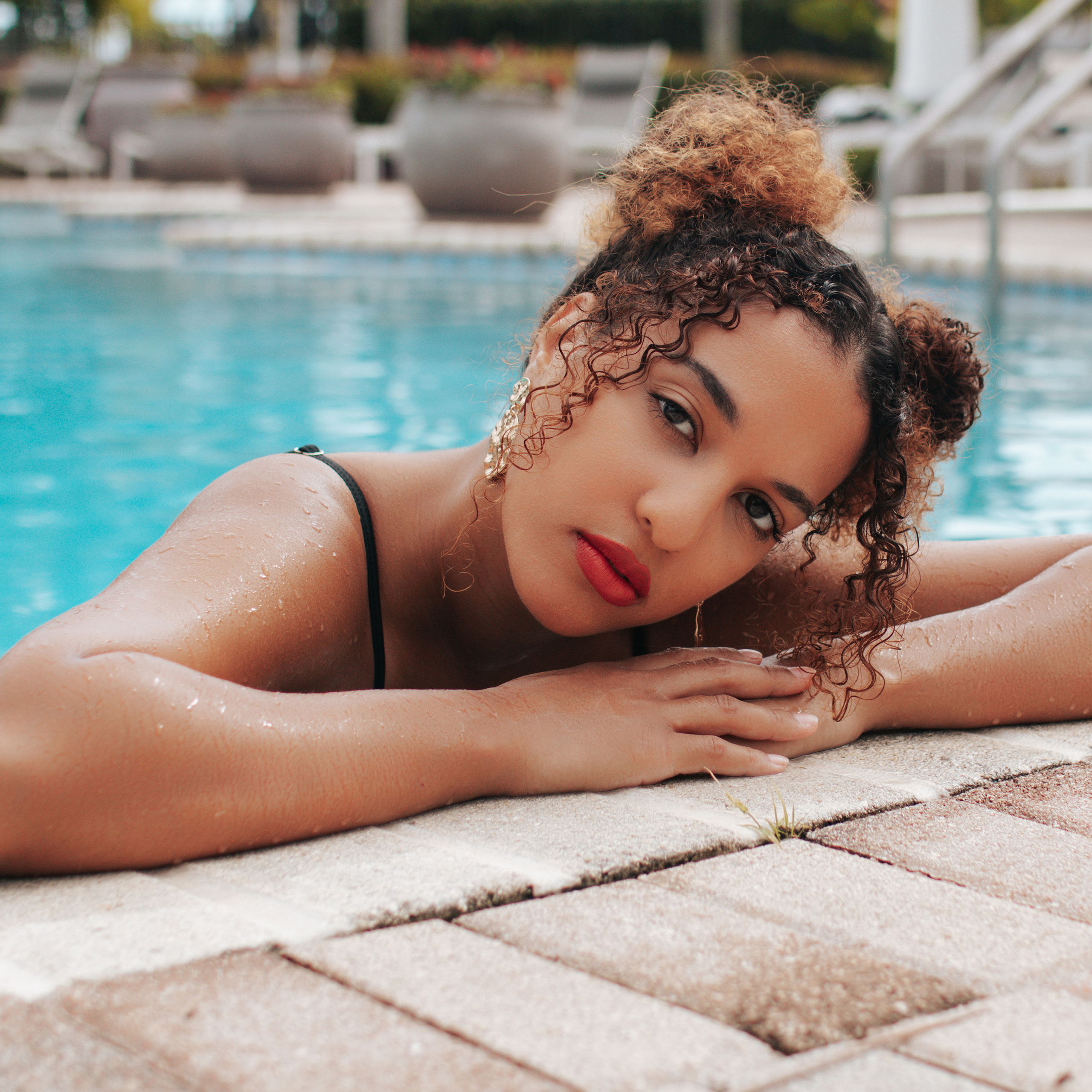 Relaxed Poolside Lifestyle Photoshoot