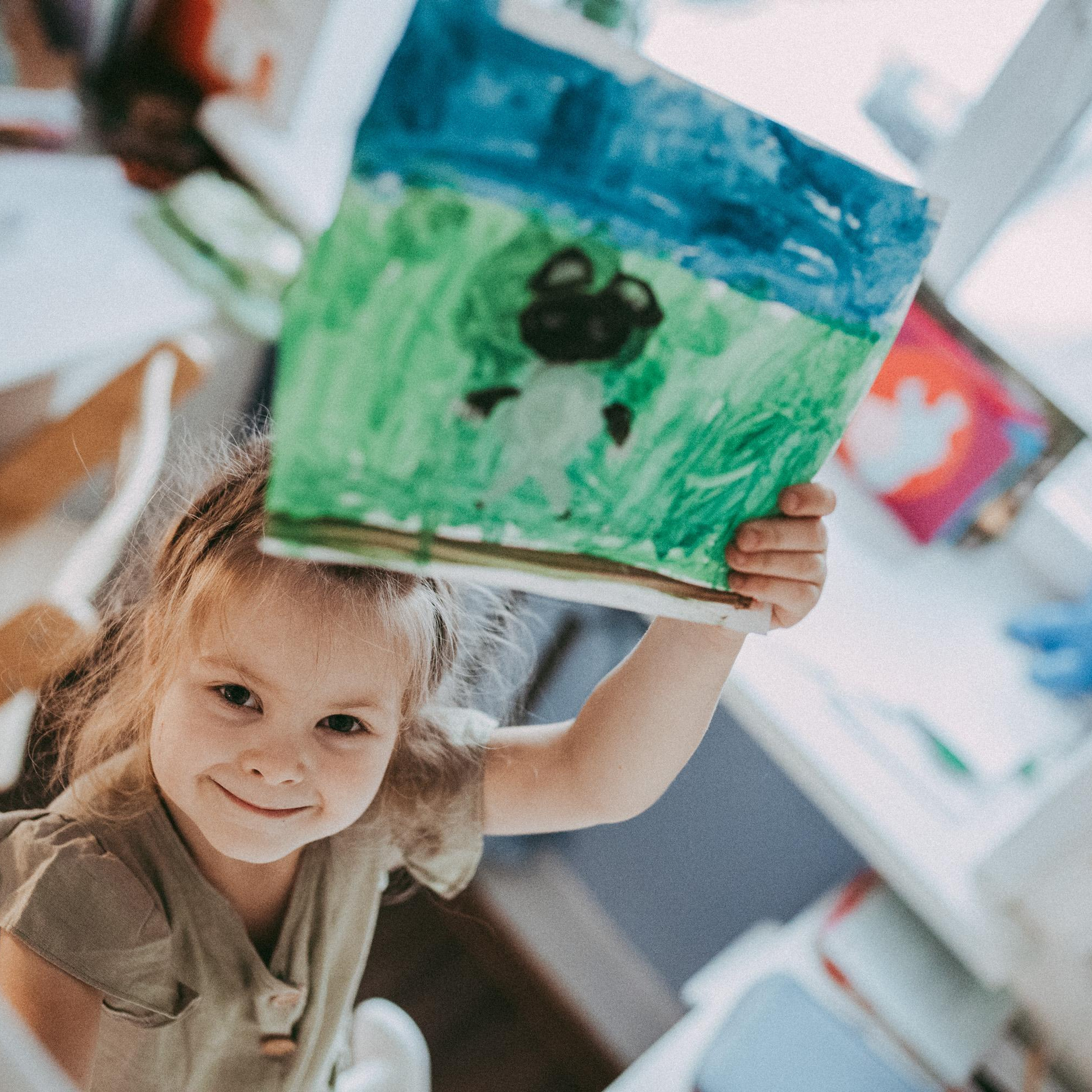 Семья прекрасного фотографа и великолепной мамы маленькой троицы)