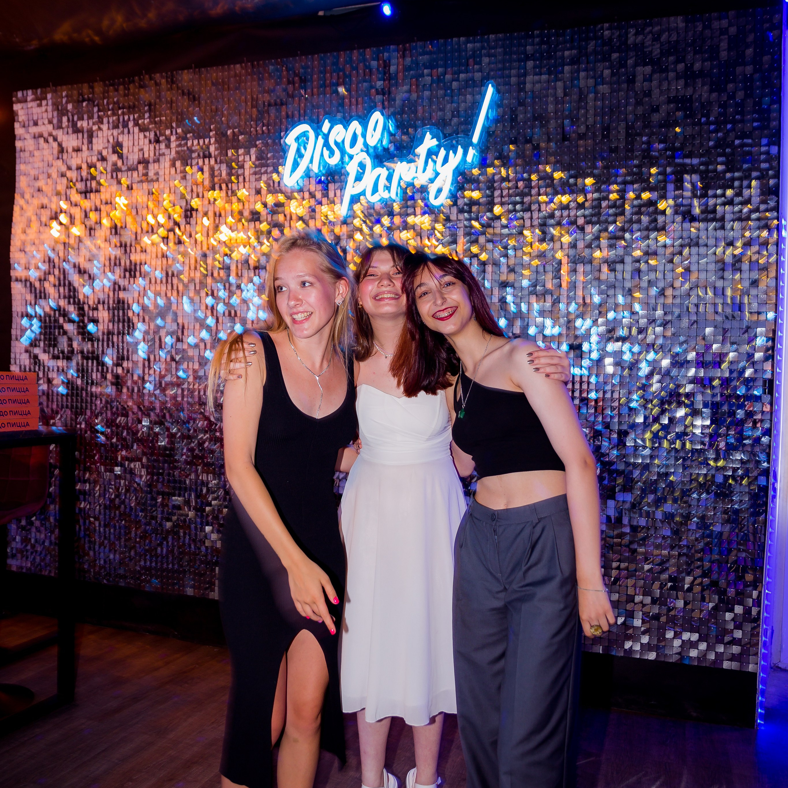 Выпускные. Аренда лофта в СПб для мероприятий