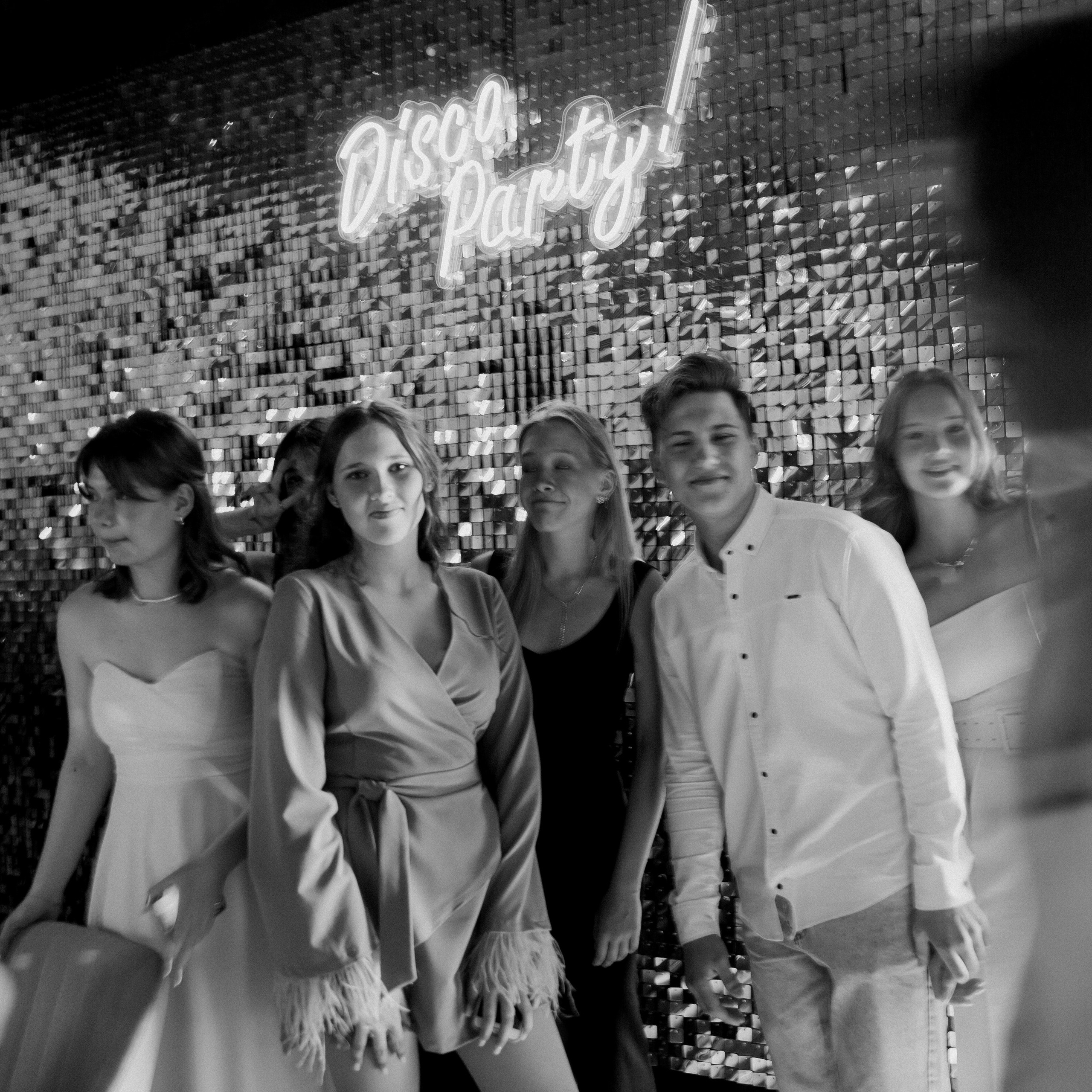 Выпускные. Аренда лофта в СПб для мероприятий