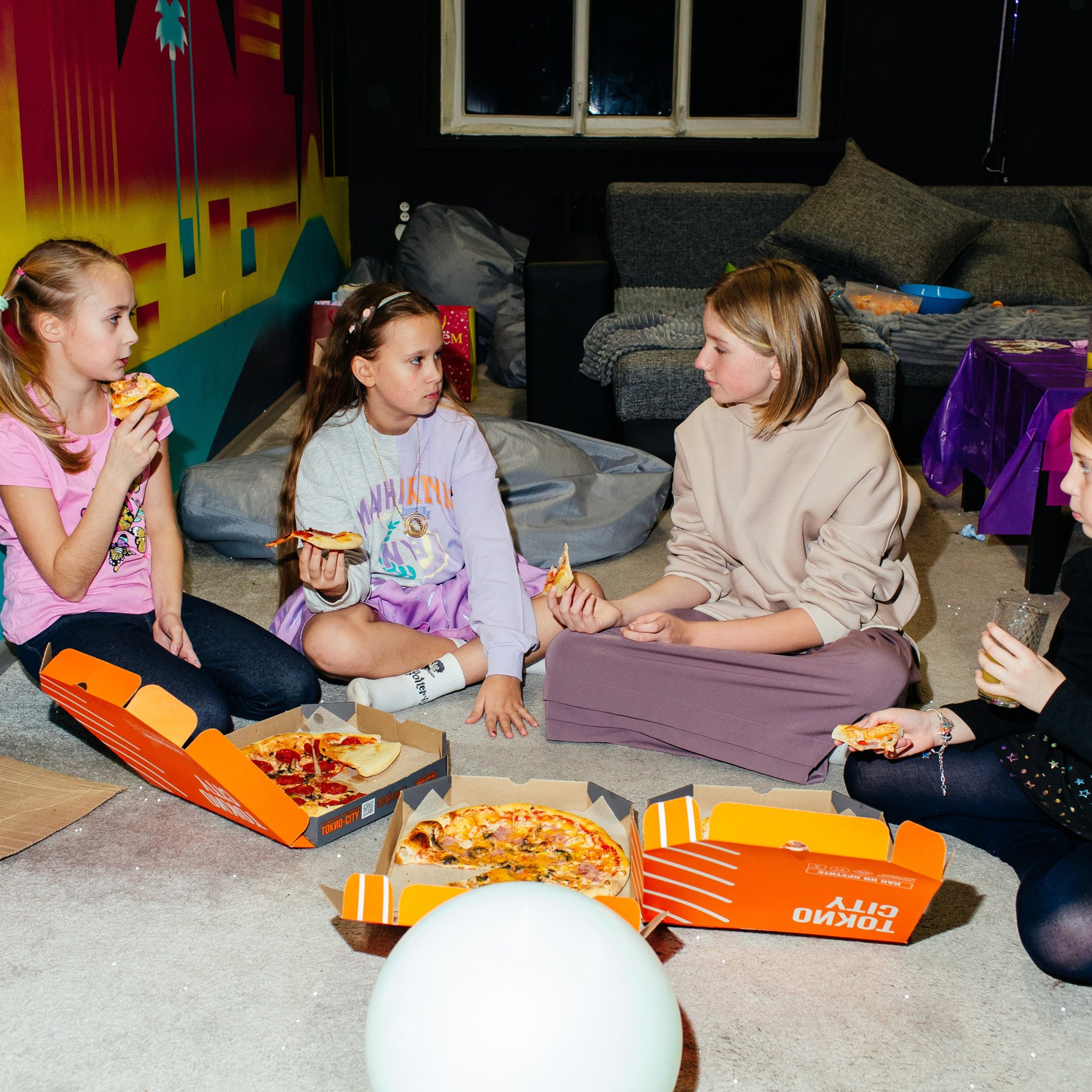 Детские праздники. Аренда лофта в СПб для мероприятий