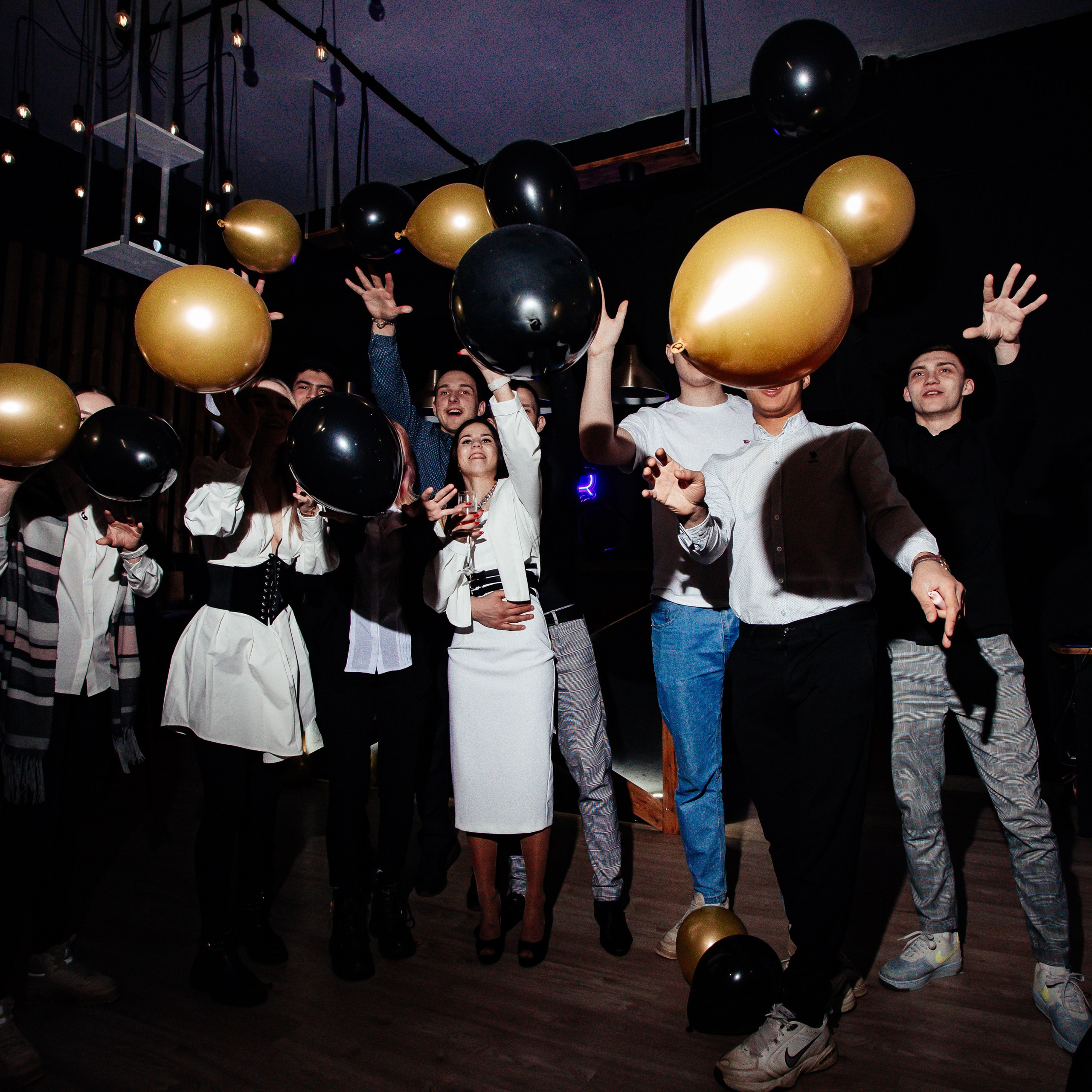 Дни рождения. Аренда лофта в СПб для мероприятий