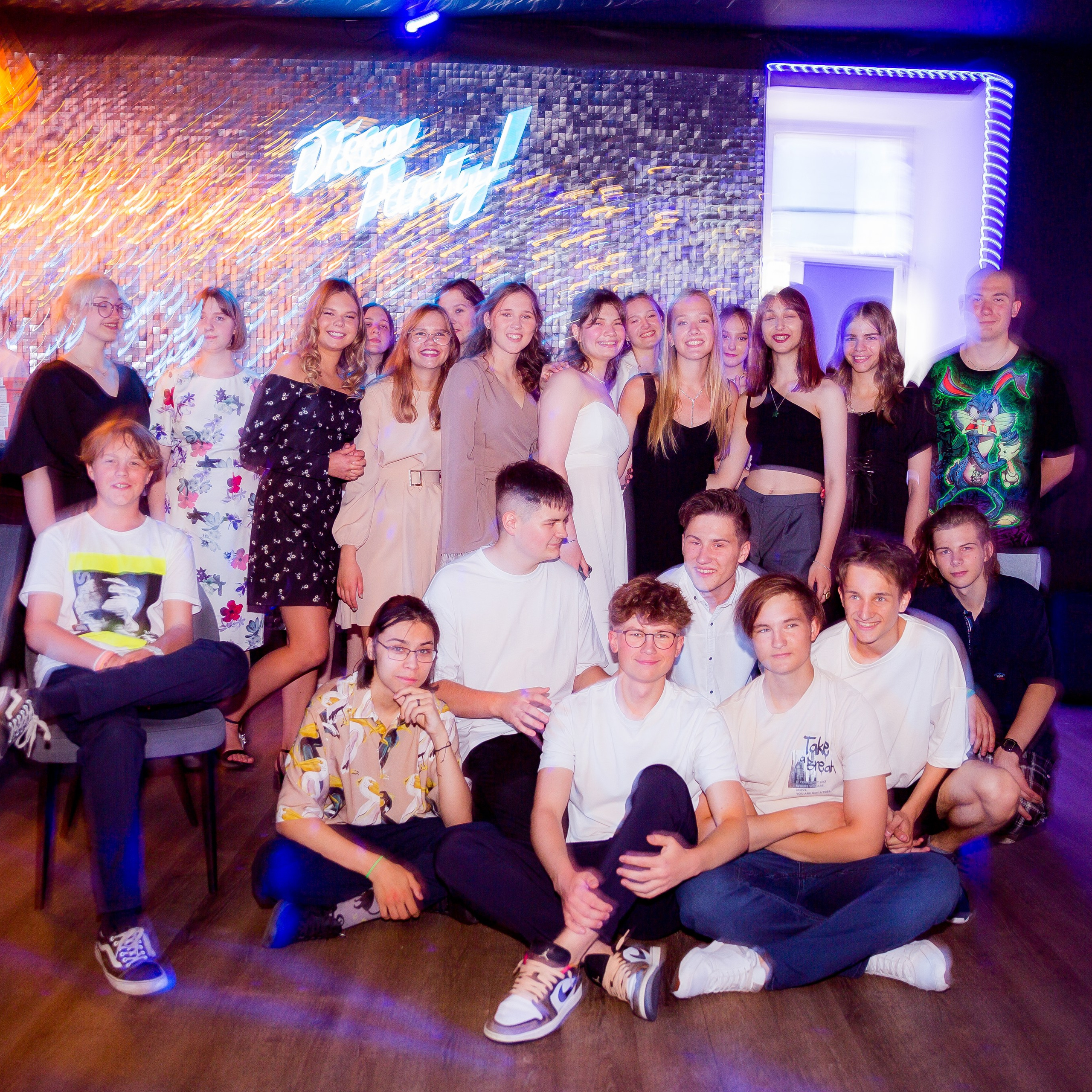 Выпускные. Аренда лофта в СПб для мероприятий