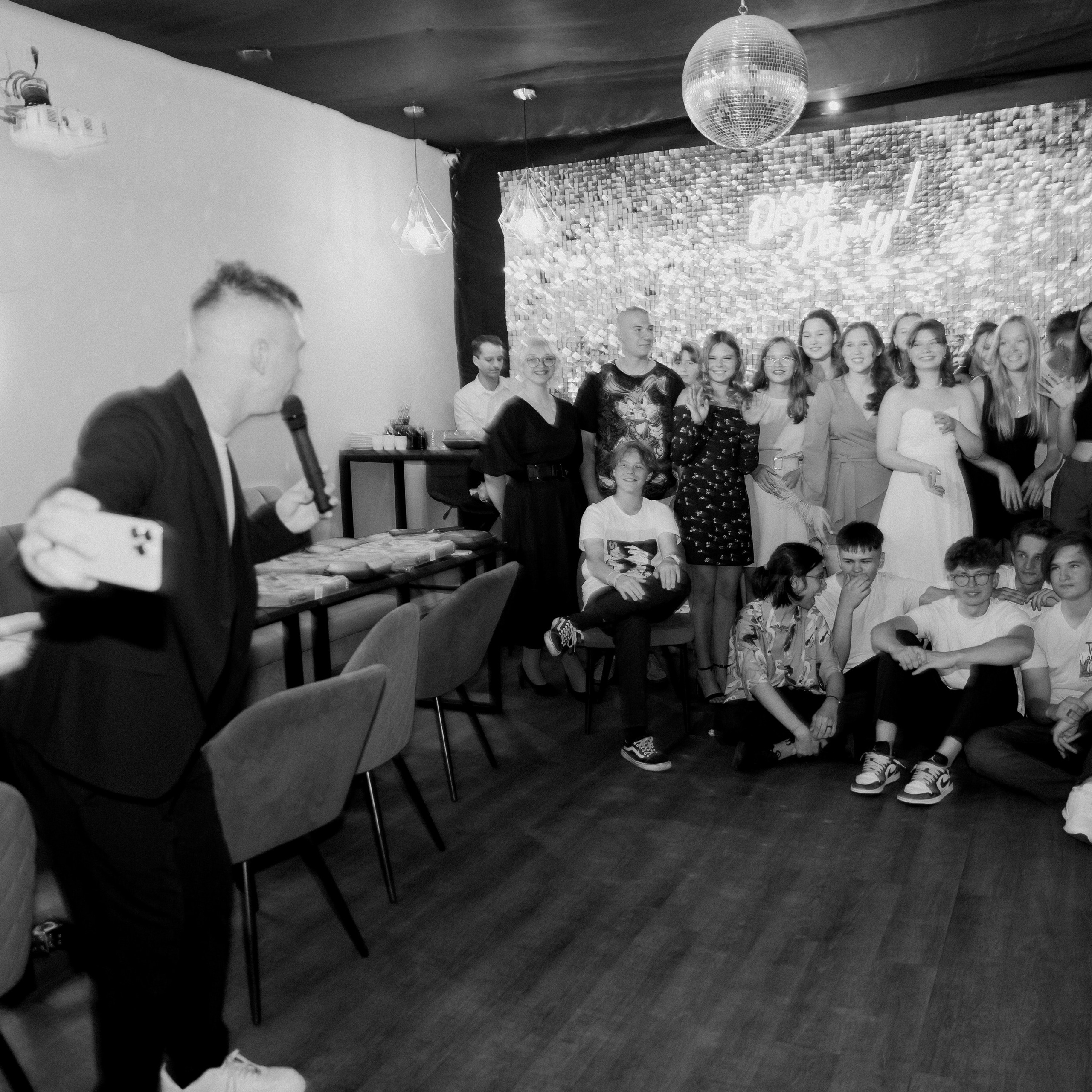 Выпускные. Аренда лофта в СПб для мероприятий