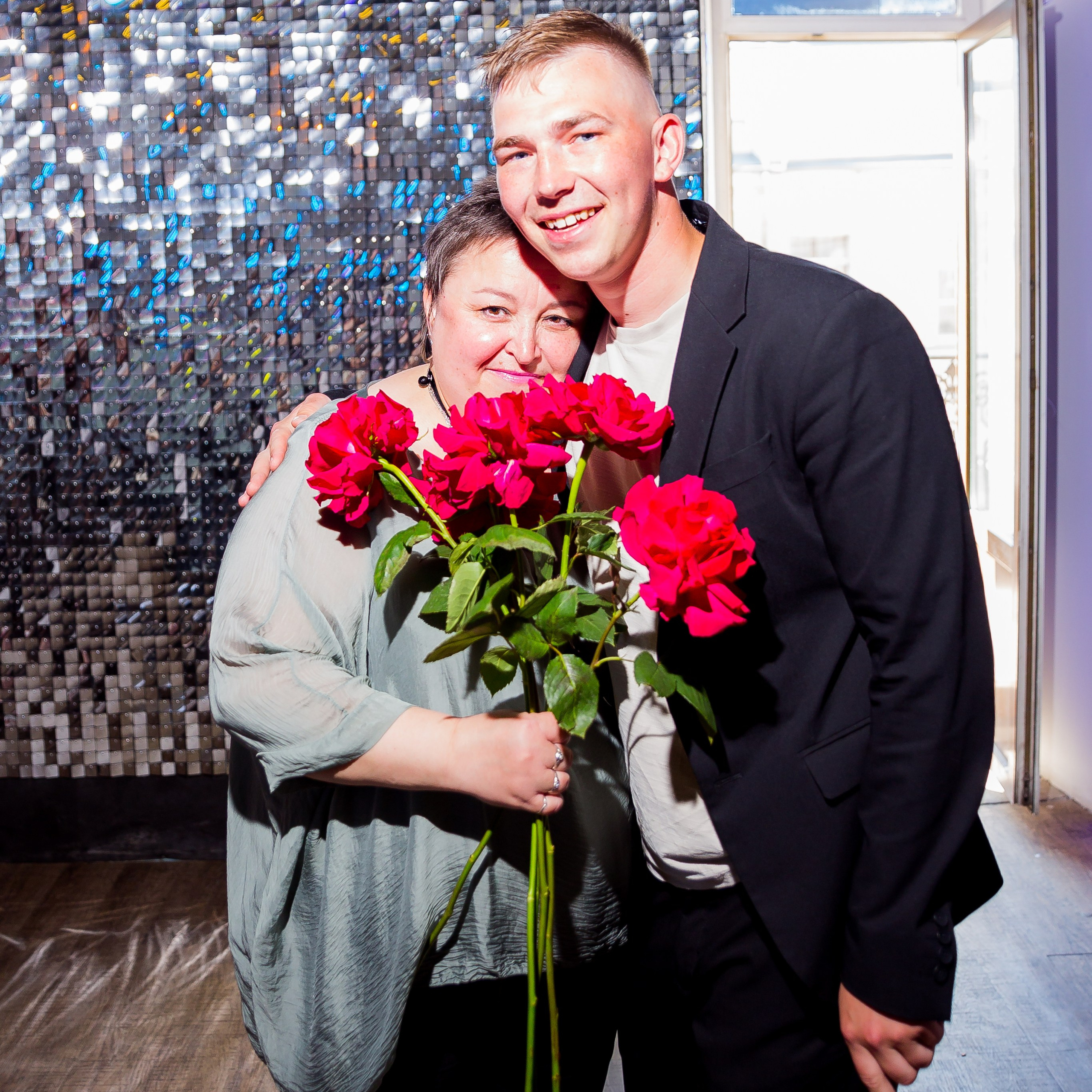 Выпускные. Аренда лофта в СПб для мероприятий