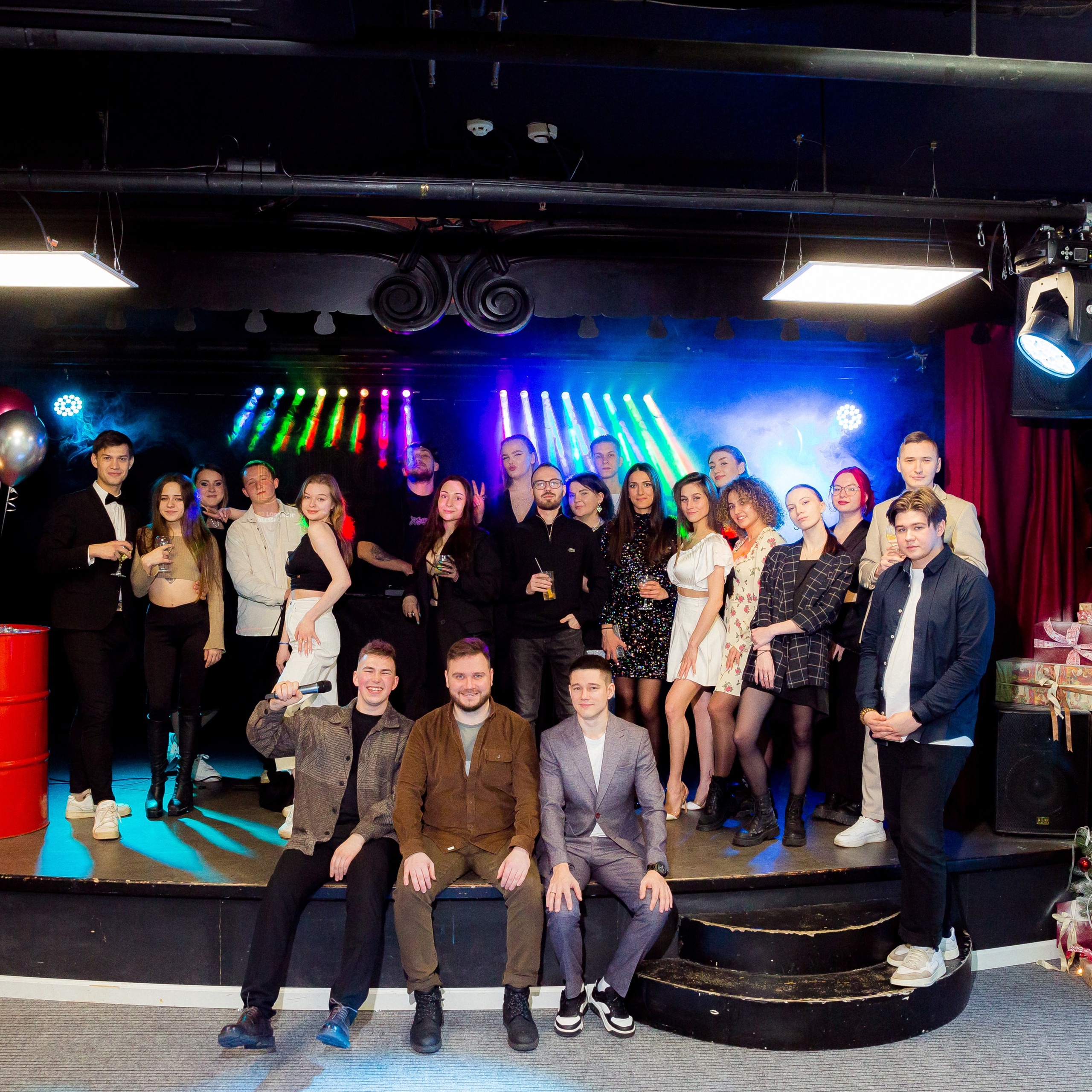 Корпоративы. Аренда лофта в СПб для мероприятий