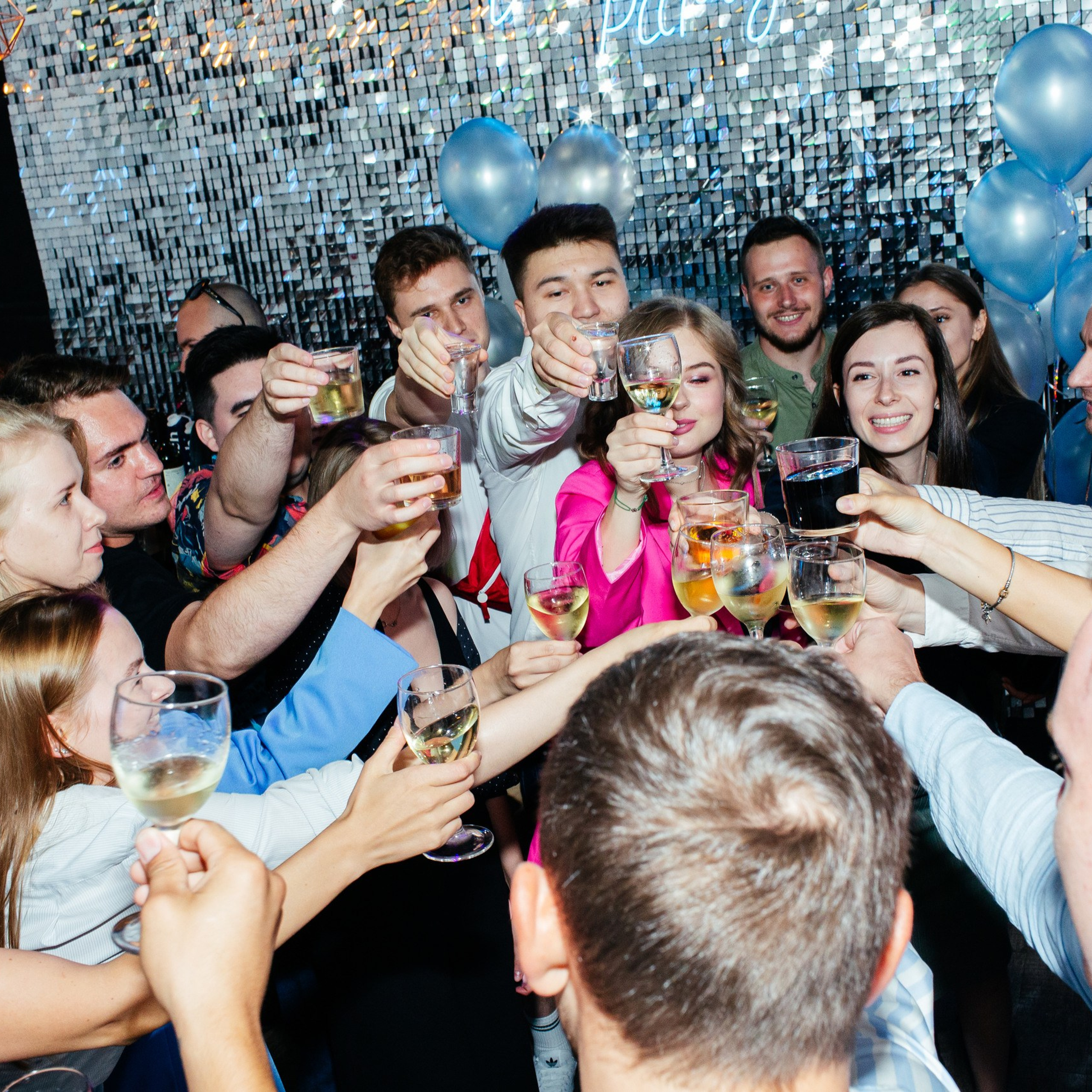 Свадьбы. Аренда лофта в СПб для мероприятий