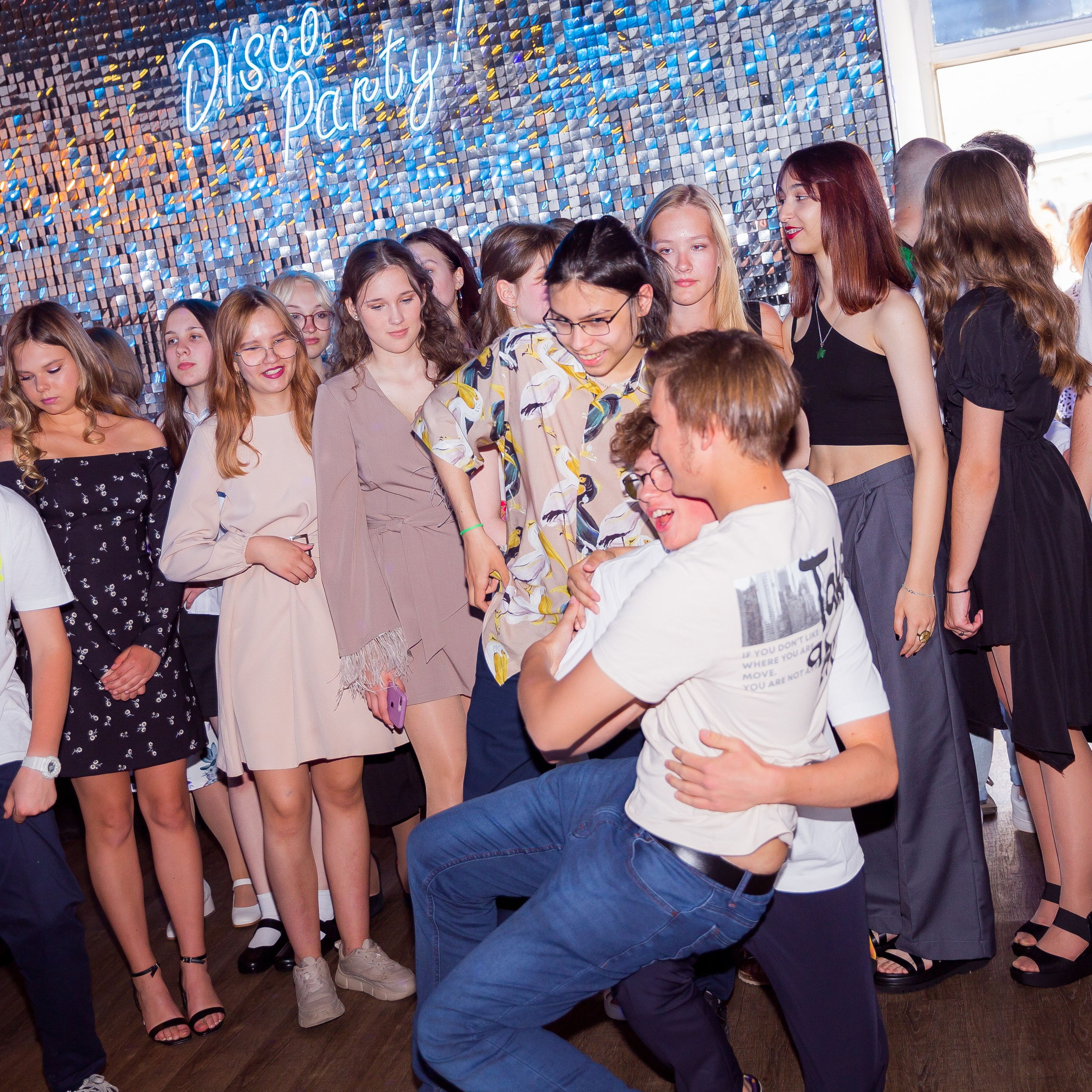 Выпускные. Аренда лофта в СПб для мероприятий