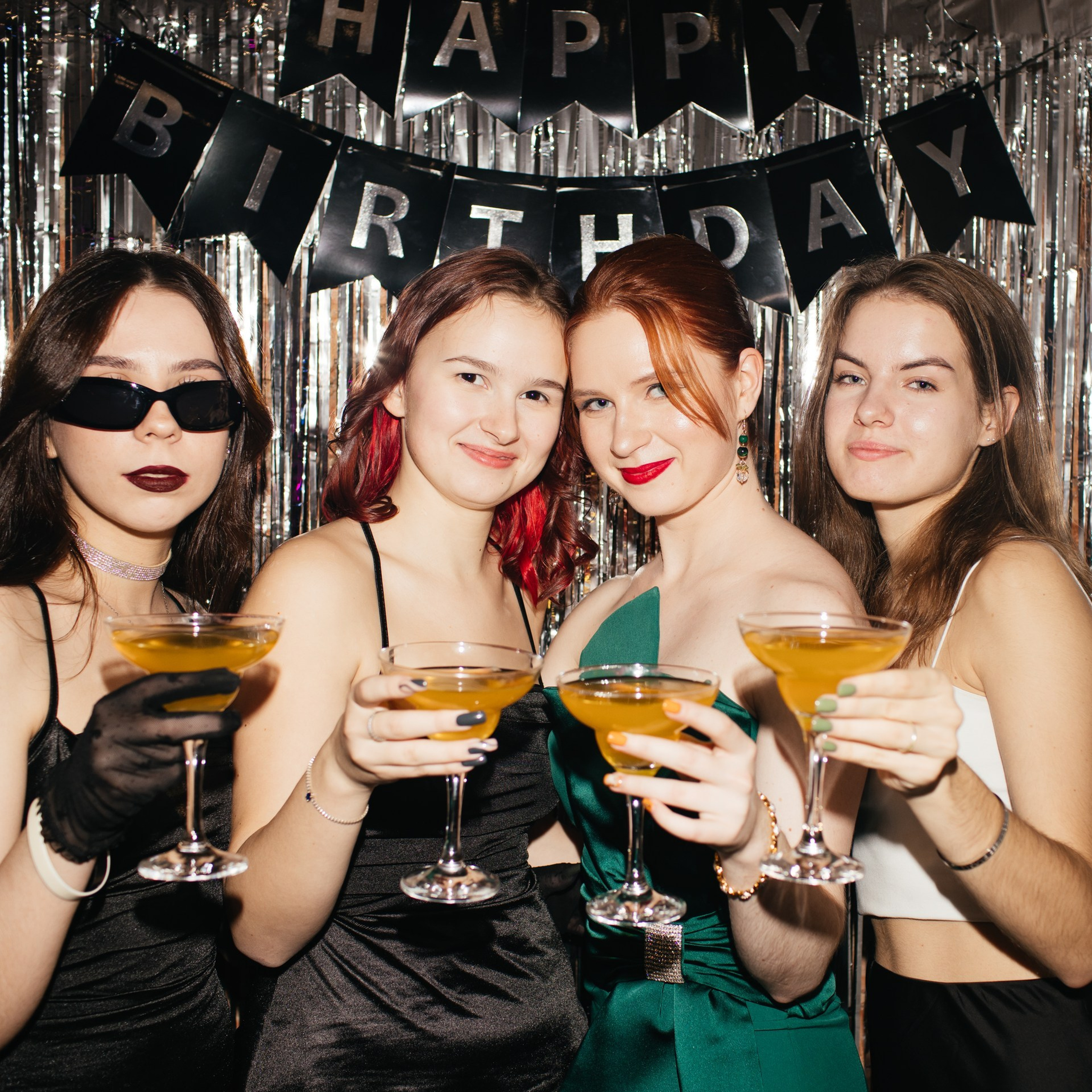 Дни рождения. Аренда лофта в СПб для мероприятий