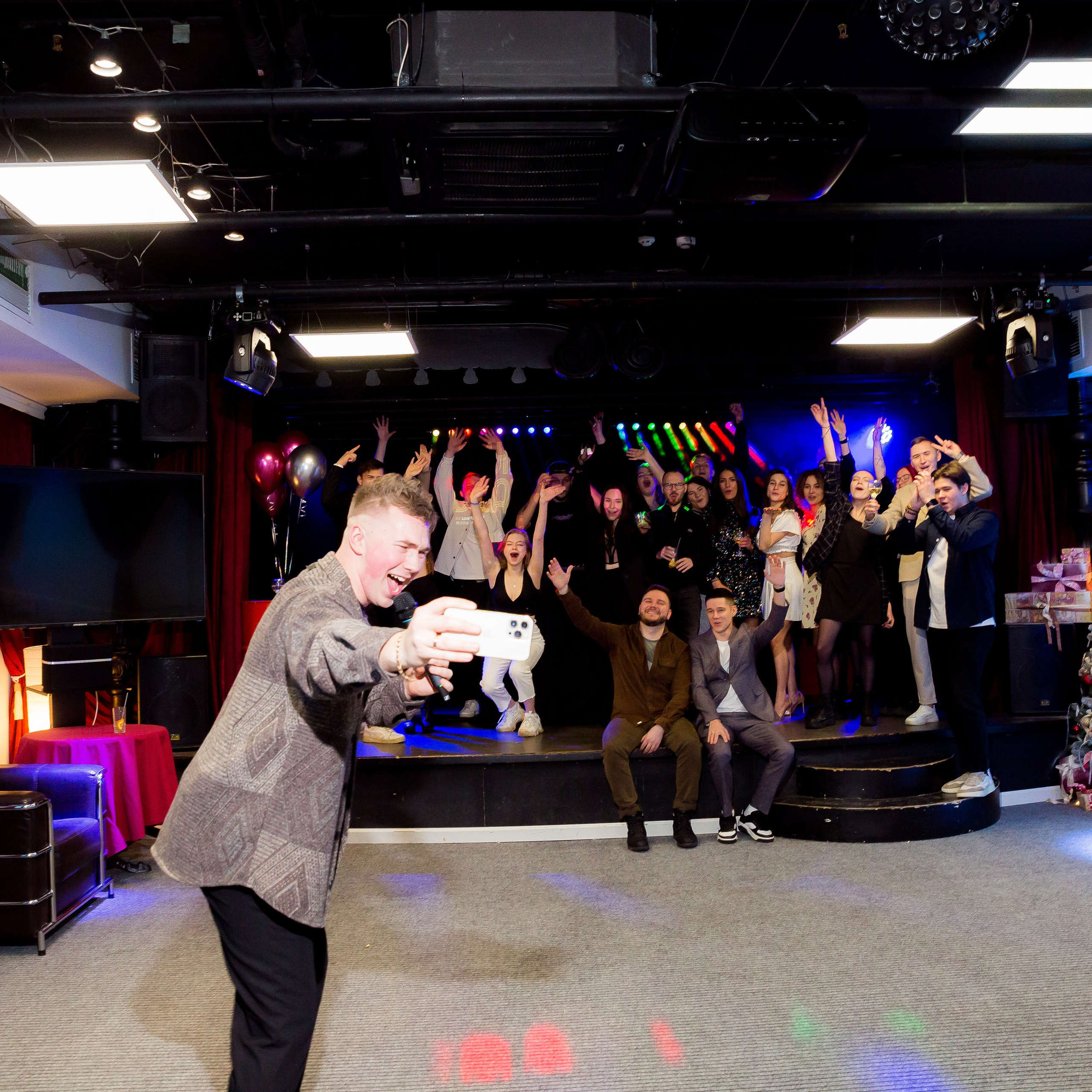 Корпоративы. Аренда лофта в СПб для мероприятий