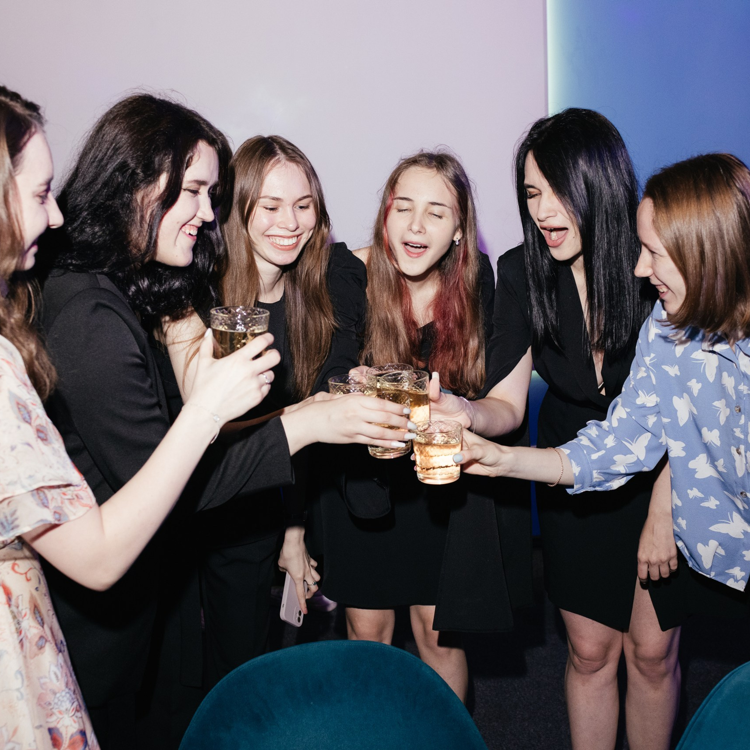 Девичники. Аренда лофта в СПб для мероприятий