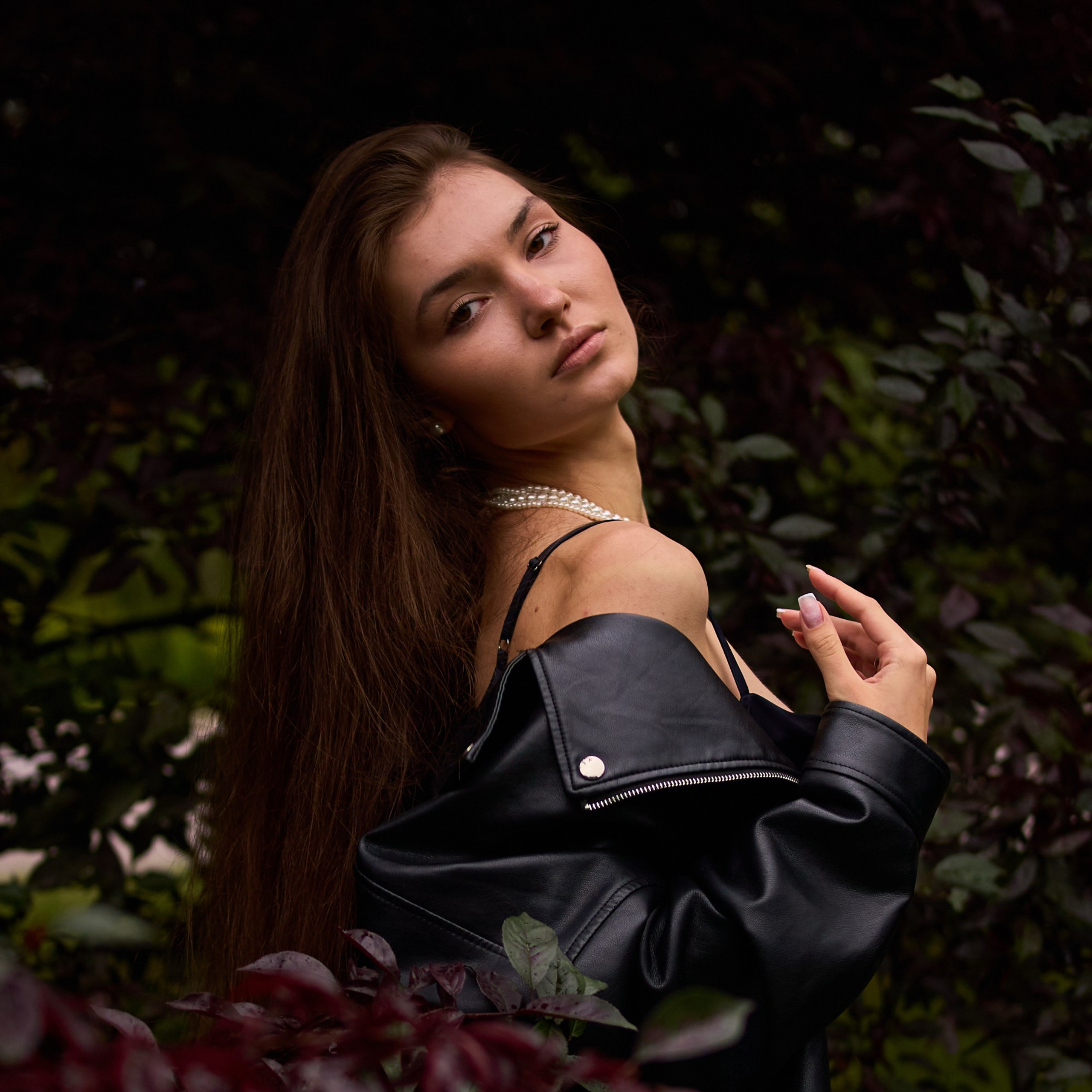 Портретная фотосессия у пруда в парке Тулы — спокойствие, красота воды и источник вдохновения
