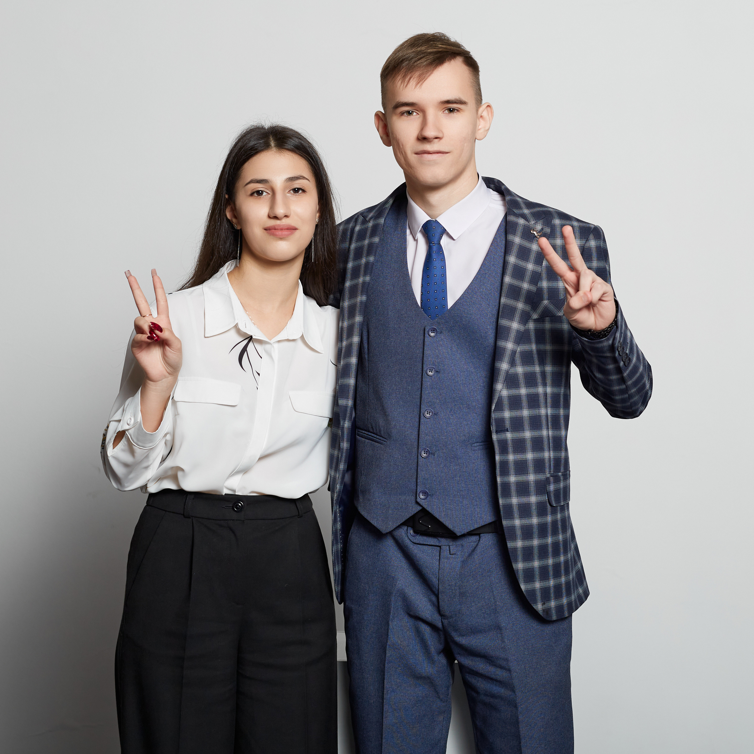 Вариант портрета для выпускного альбома.