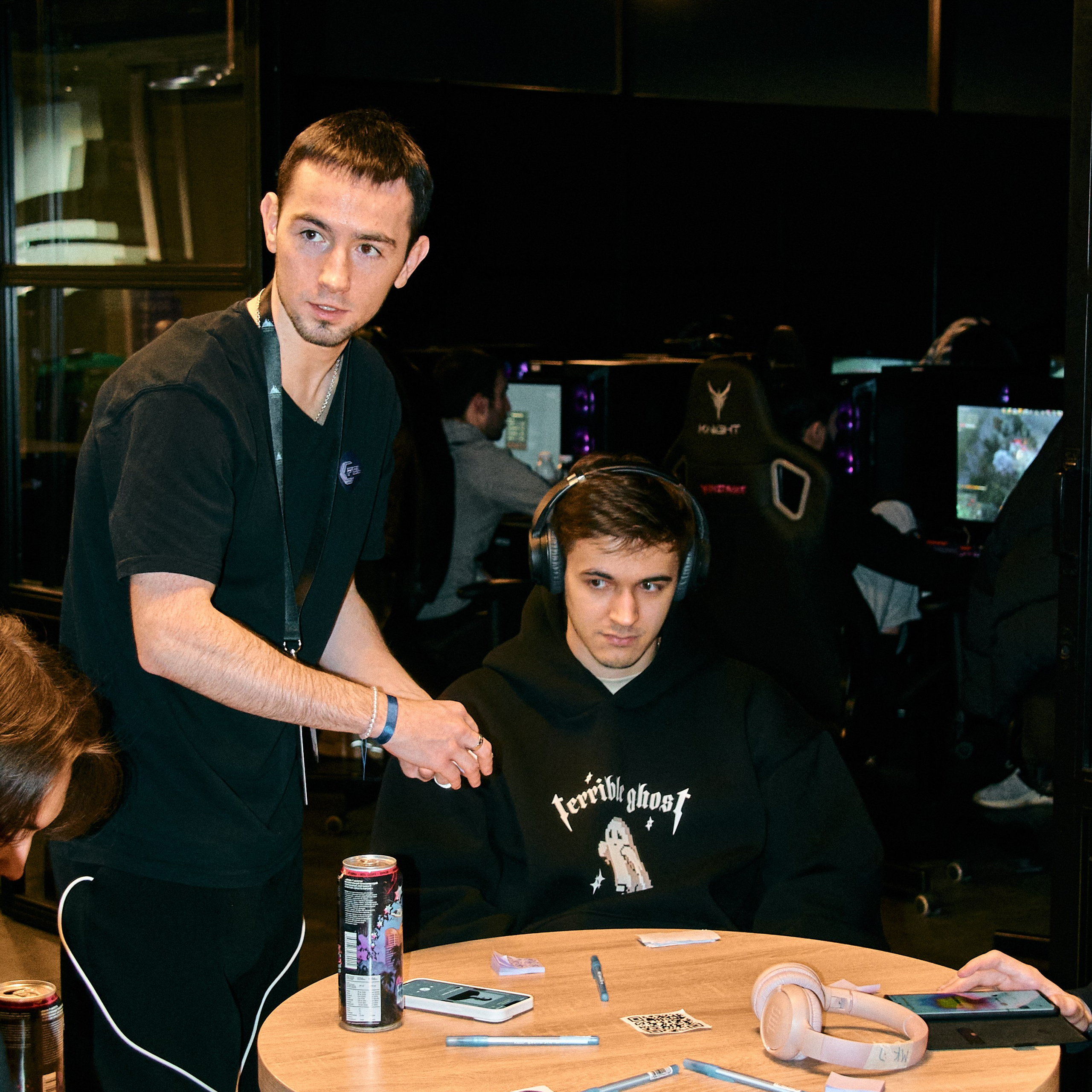Financial Cybersport League. Дизайнер, студийный и репортажный фотограф в Москве Мария Кузнецова
