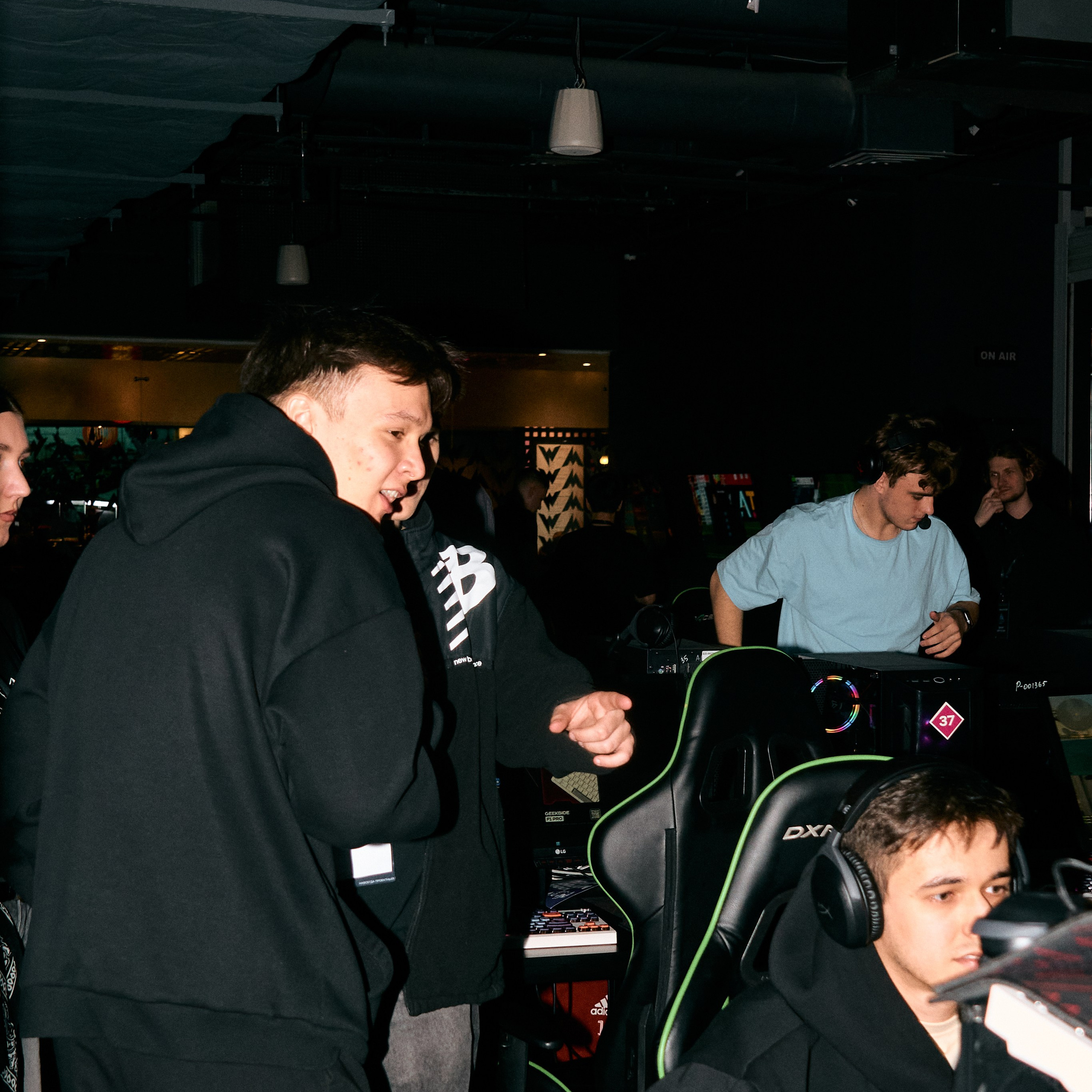 Financial Cybersport League. Дизайнер, студийный и репортажный фотограф в Москве Мария Кузнецова