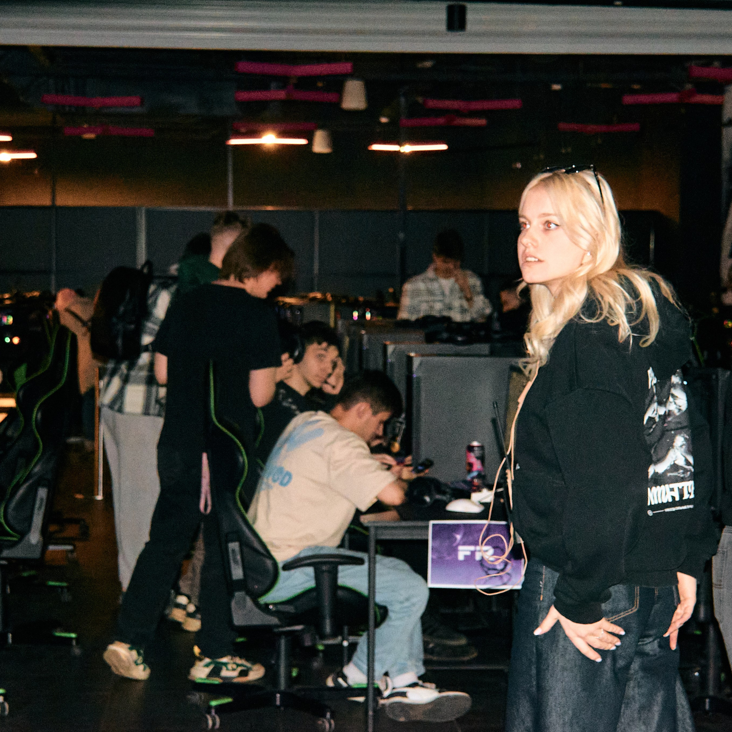 Financial Cybersport League. Дизайнер, студийный и репортажный фотограф в Москве Мария Кузнецова