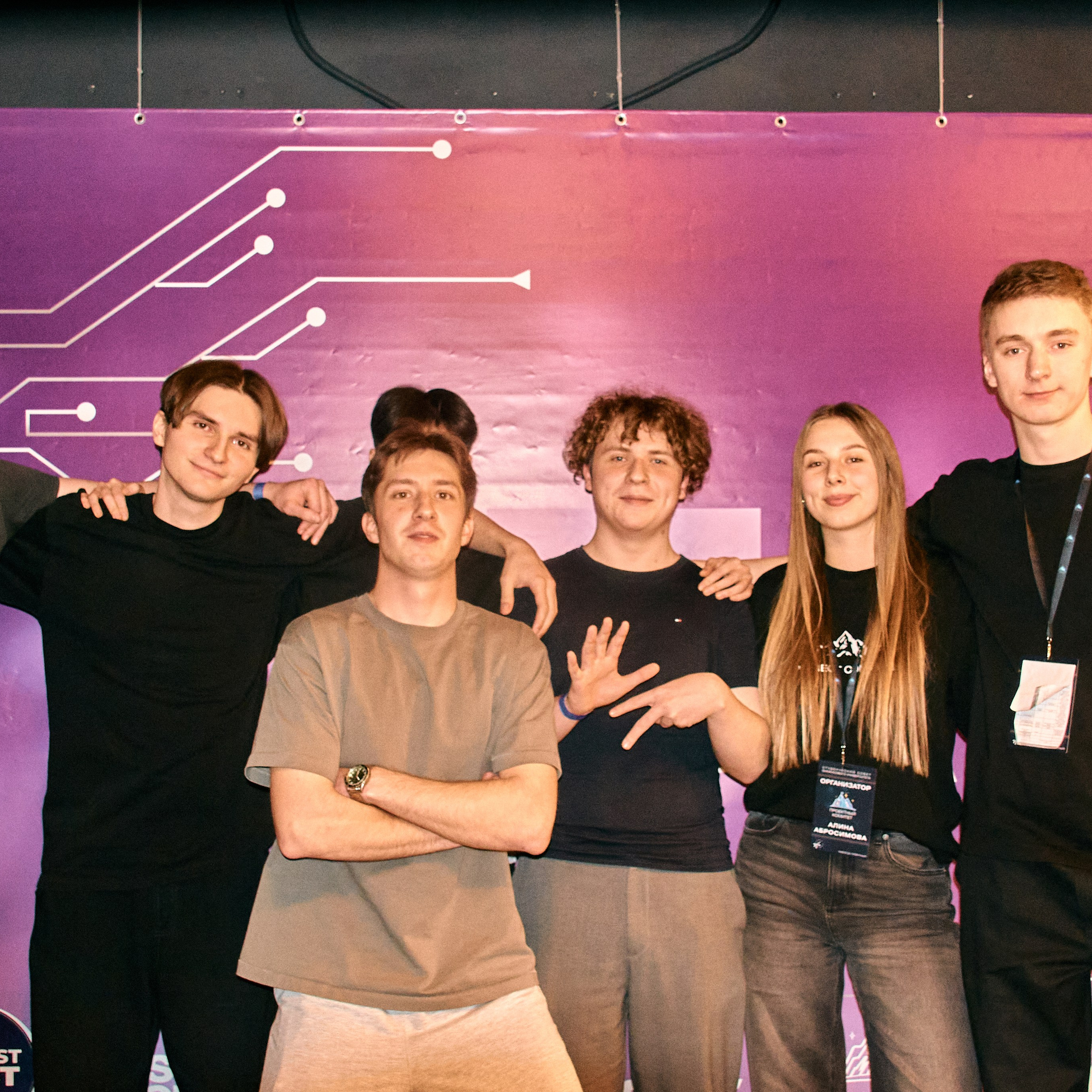 Financial Cybersport League. Дизайнер, студийный и репортажный фотограф в Москве Мария Кузнецова